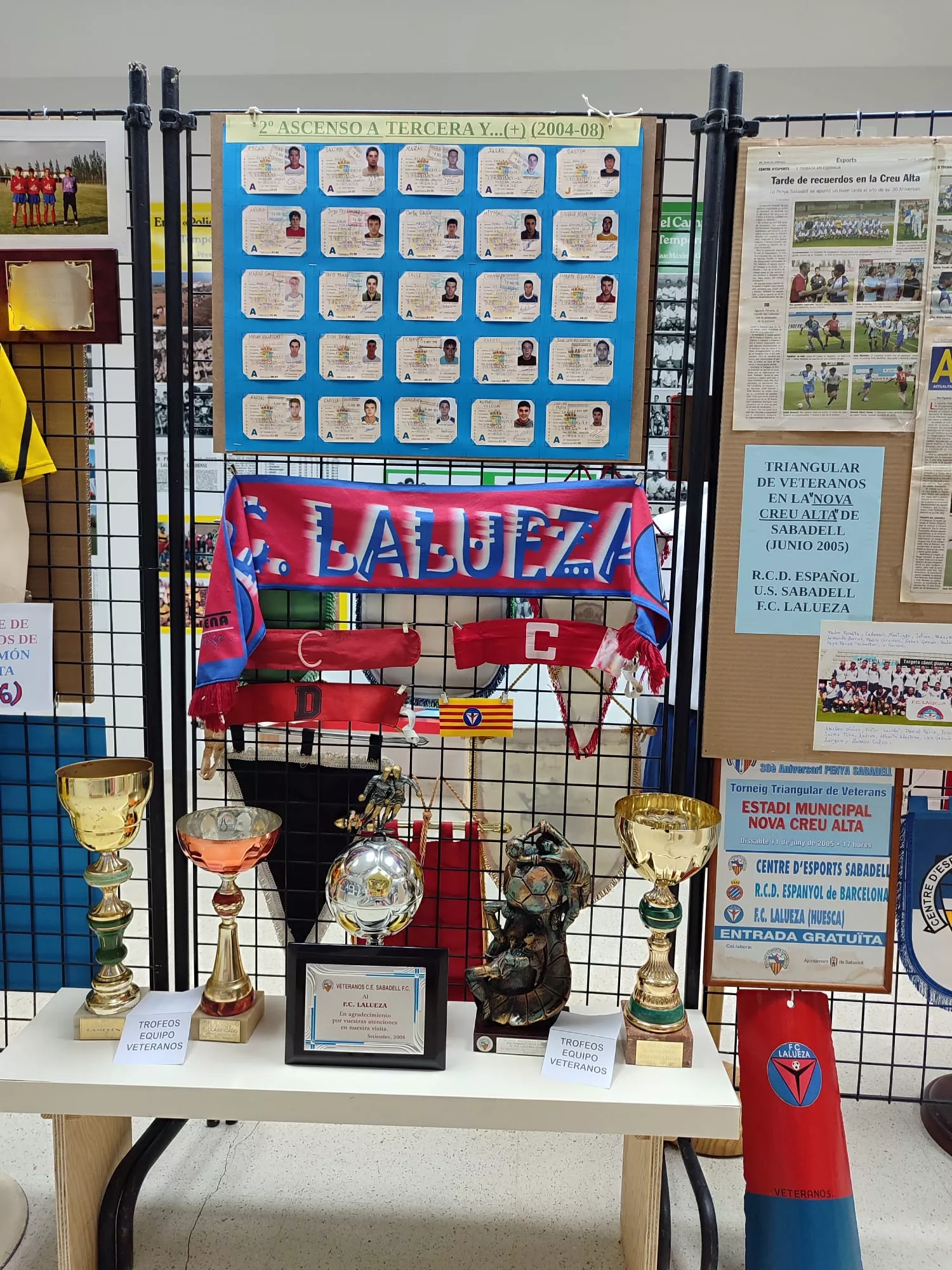 Presentación del libro y la exposición del Centenario del Lalueza