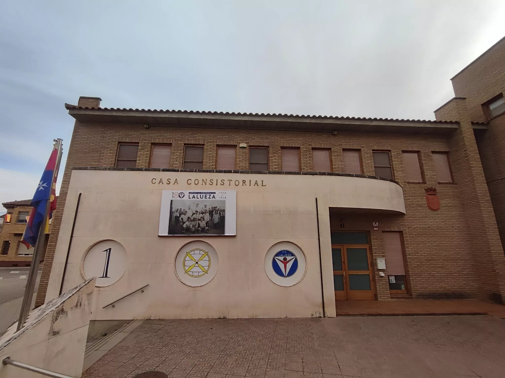 Presentación del libro y la exposición del Centenario del Lalueza