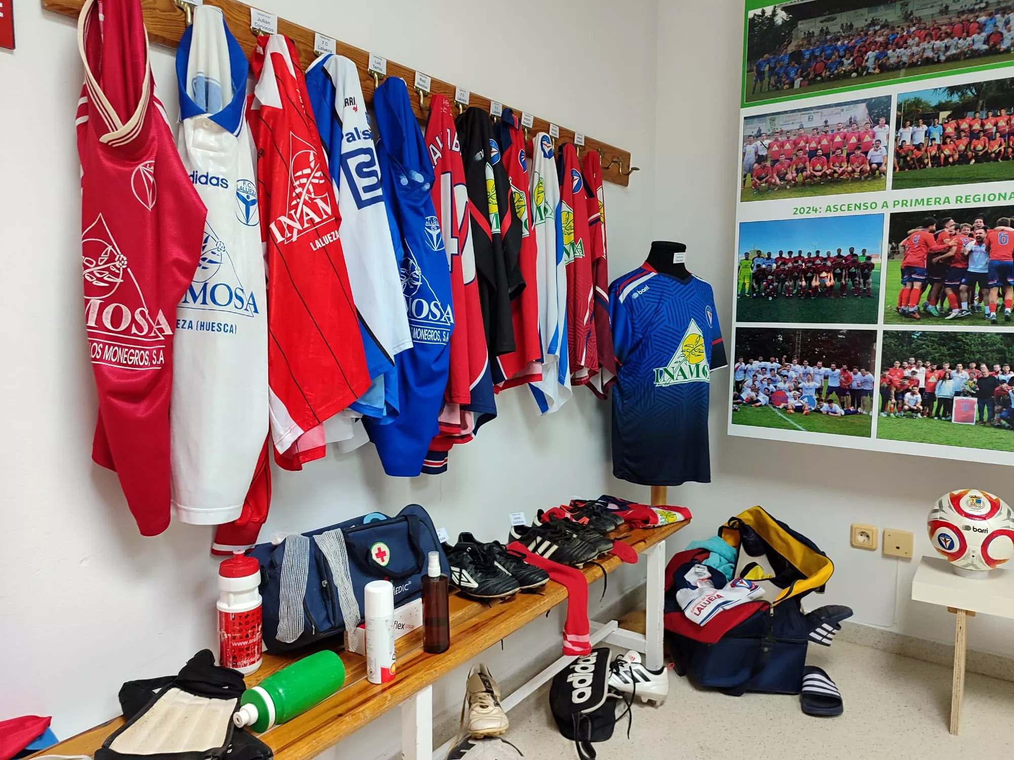 Presentación del libro y la exposición del Centenario del Lalueza