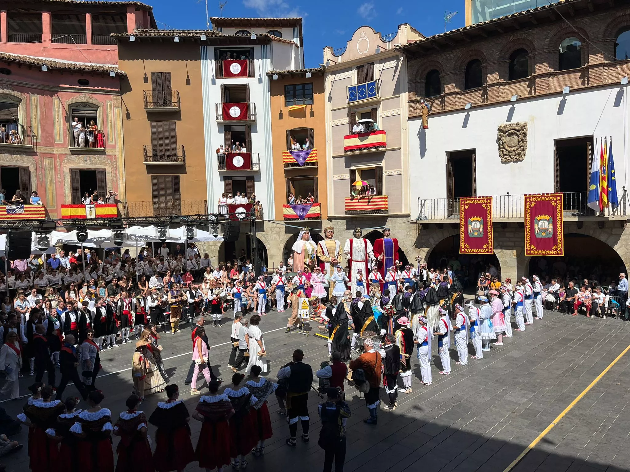 f4e46512 acd2 4e8b a46c da9d5119cab4