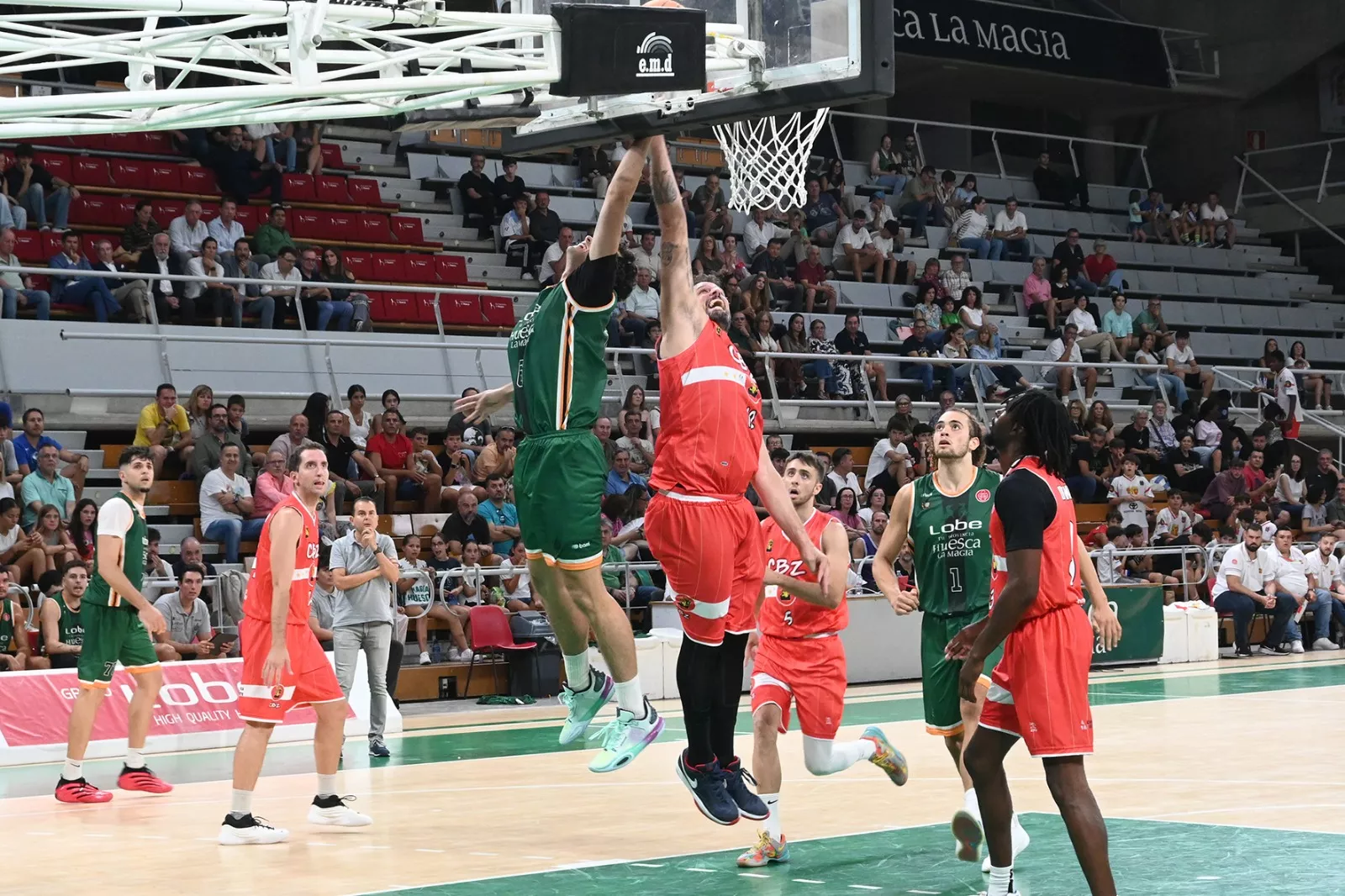 Lobe Huesca La Magia en su partido amistoso ante CBZ. Foto Carlos Jalle