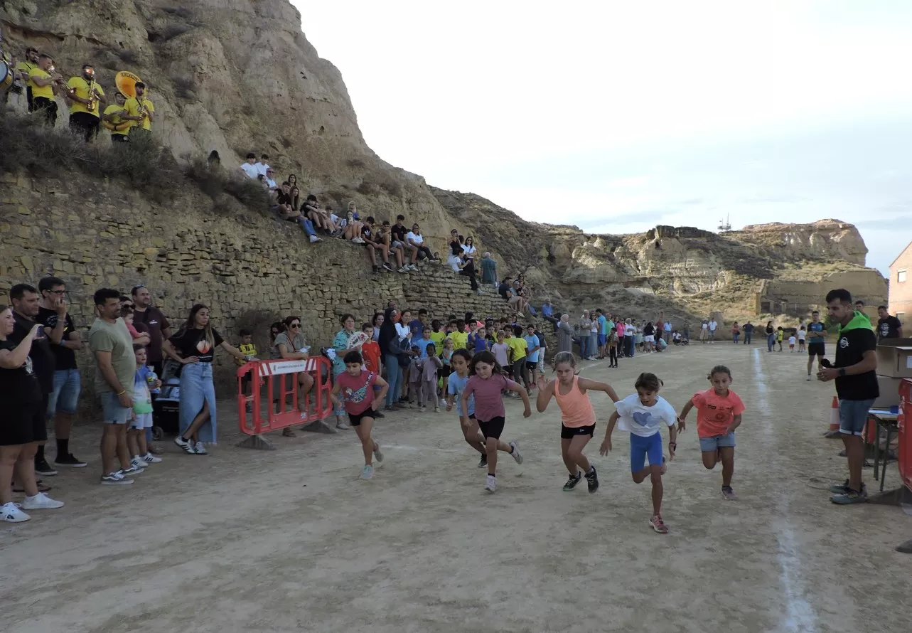 Alcolea. Carrera de niñas de 8 y 9 años