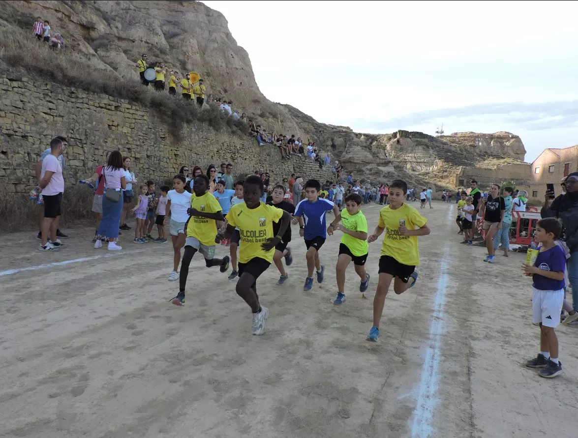 Alcolea. Carrera de niños y niñas de 10 y 11 años