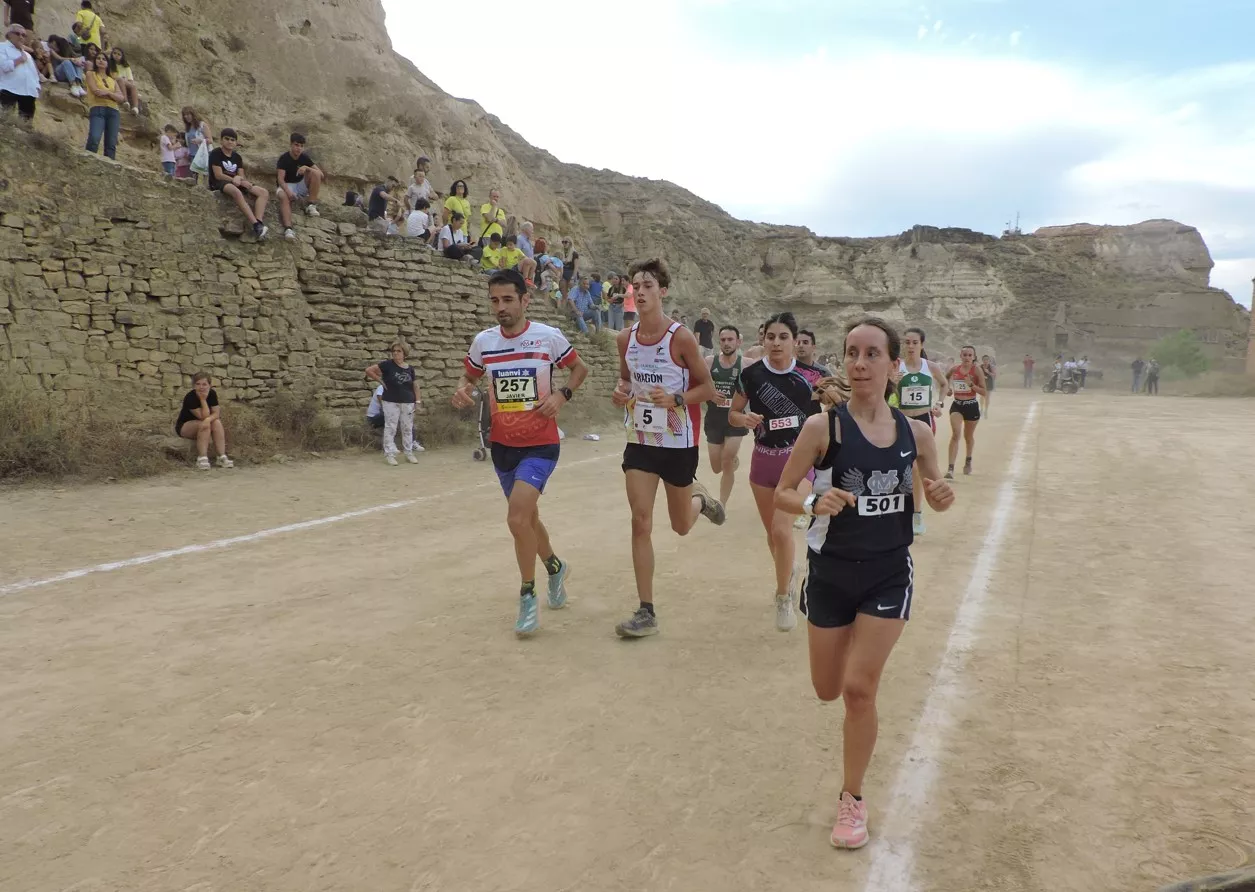 Alcolea. Paula Jiménez encabeza el grupo femenino