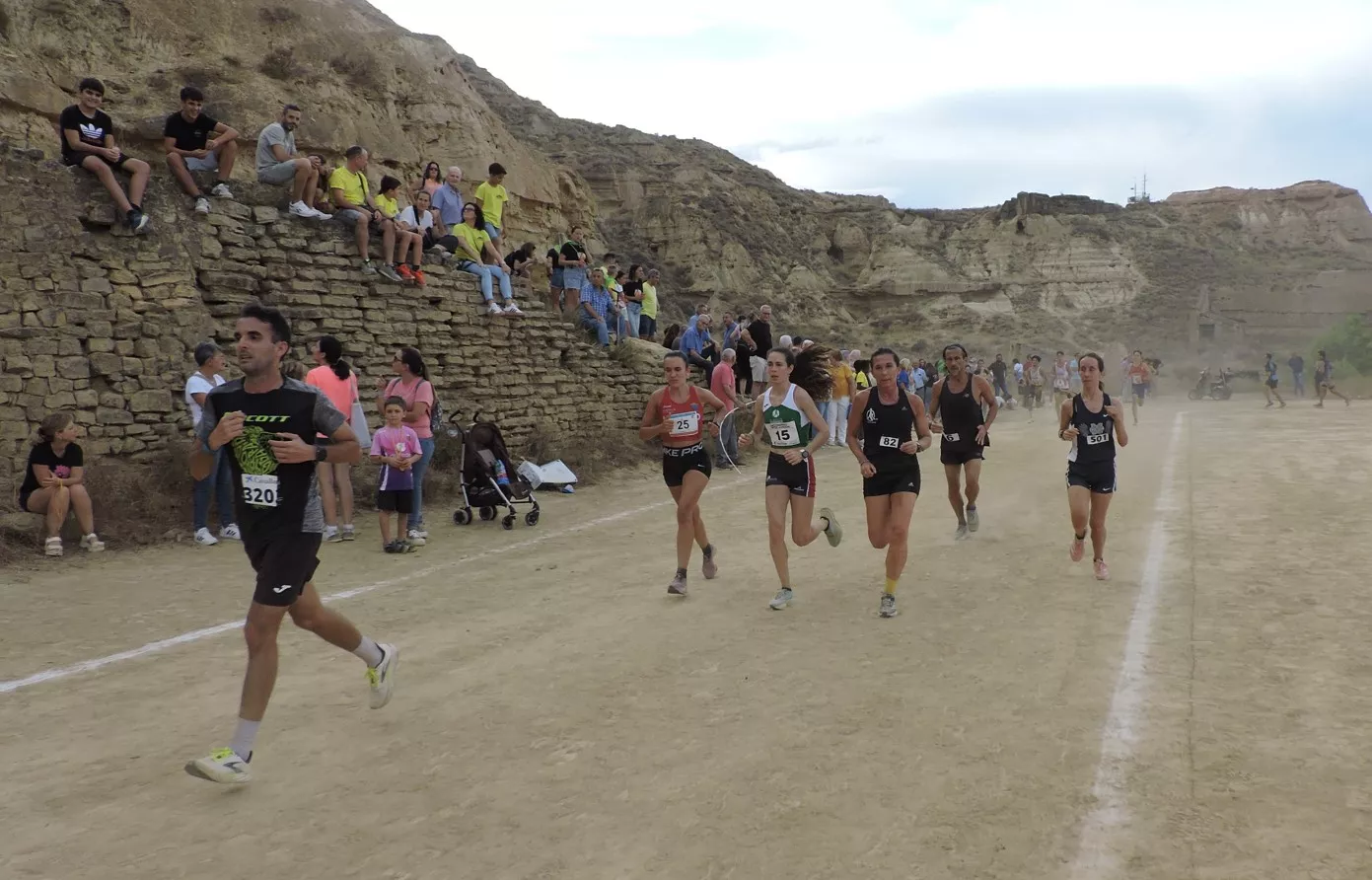 Alcolea. Grupo de féminas