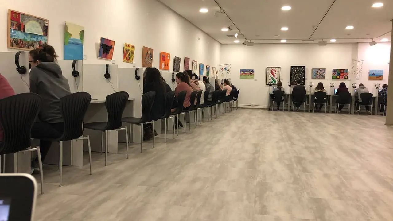 Virginia Lyons Exam Centre. Aula de examenes.