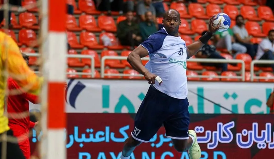 El nuevo jugador de Bada Huesca, Yoel Cuni Morales