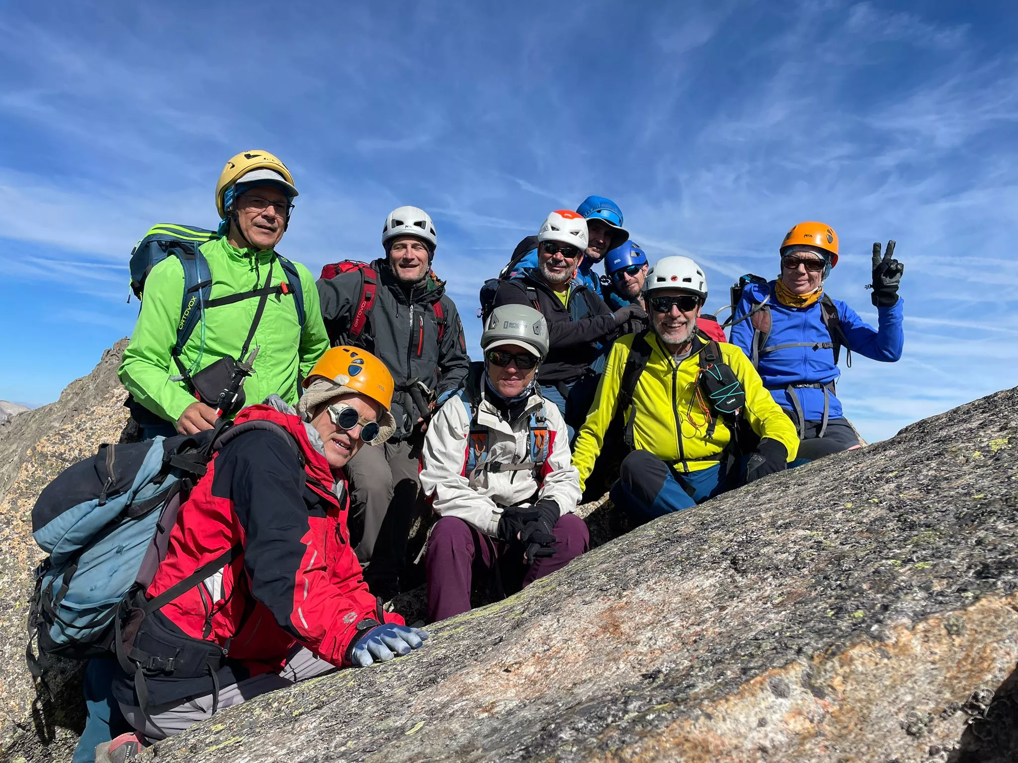 Exigüa cumbre del Incisivo.