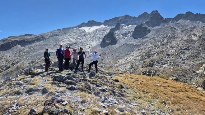 5 Cumbre del Paderna glaciar del Aneto al fondo 2025 09 14 