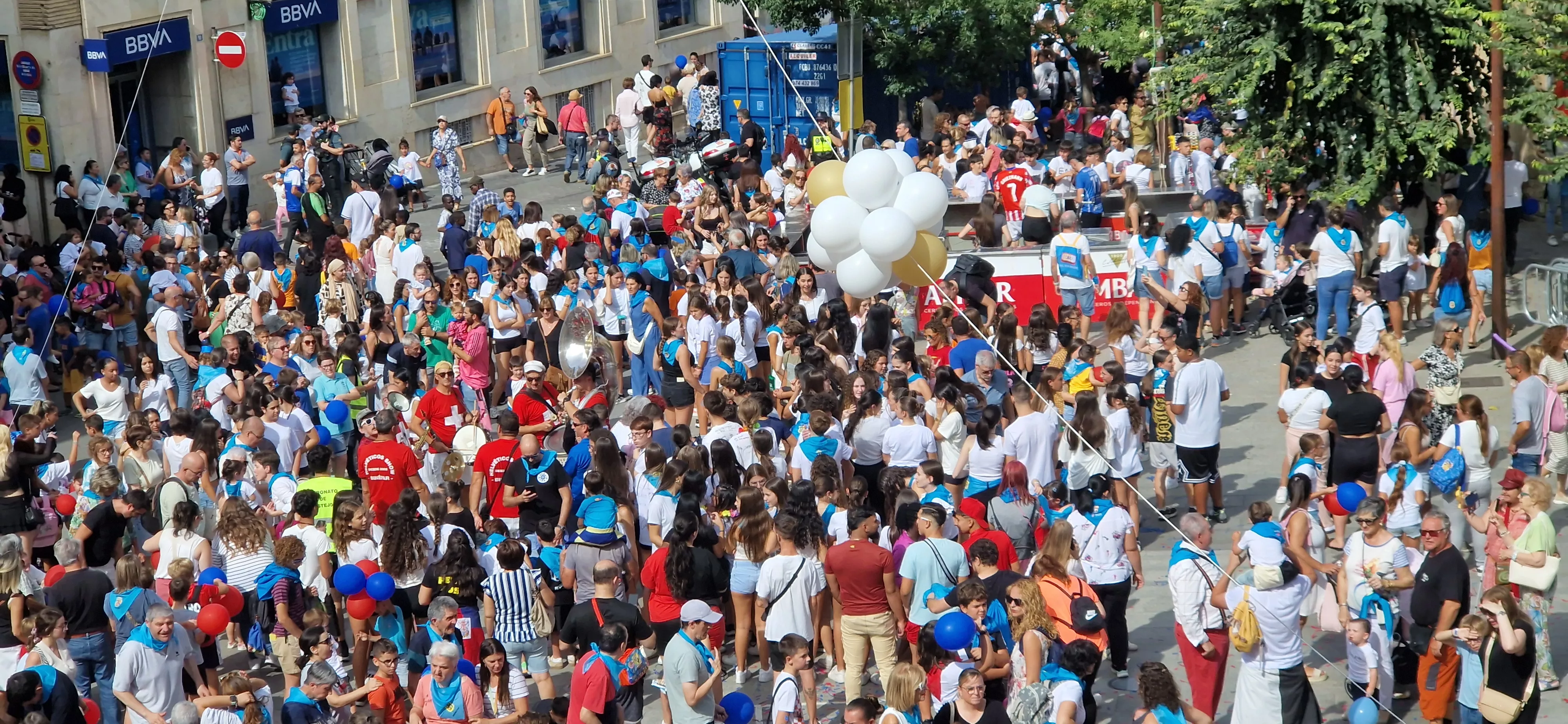 Chupinazo infantil de las fiestas de Monzón 2025. Foto Myriam Martínez 