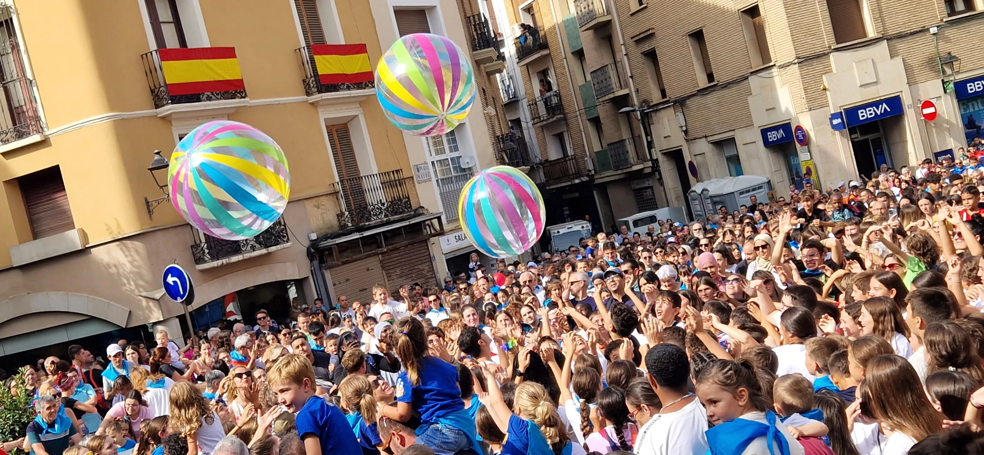 Chupinazo infantil de las fiestas de Monzón 2025. Foto Myriam Martínez 