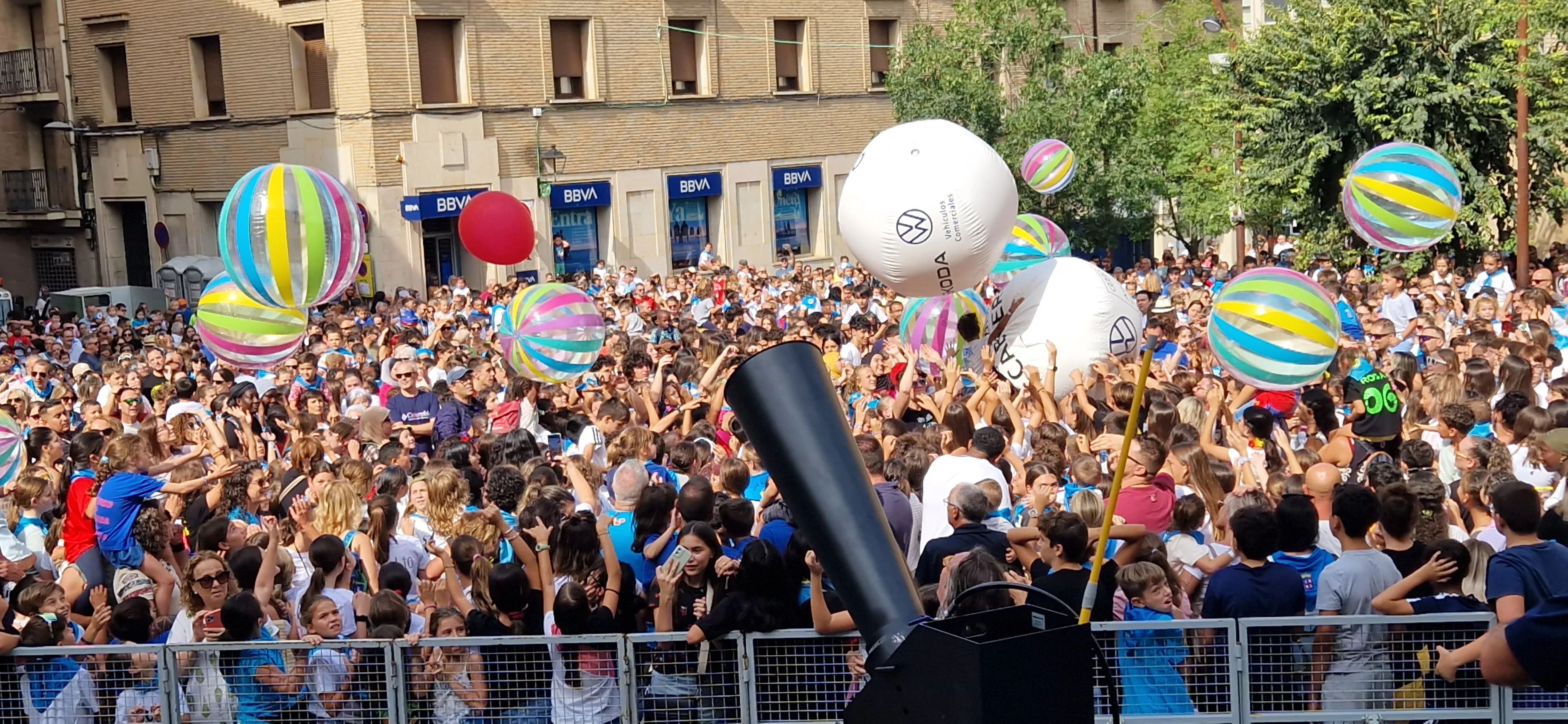 Chupinazo infantil de las fiestas de Monzón 2025. Foto Myriam Martínez 