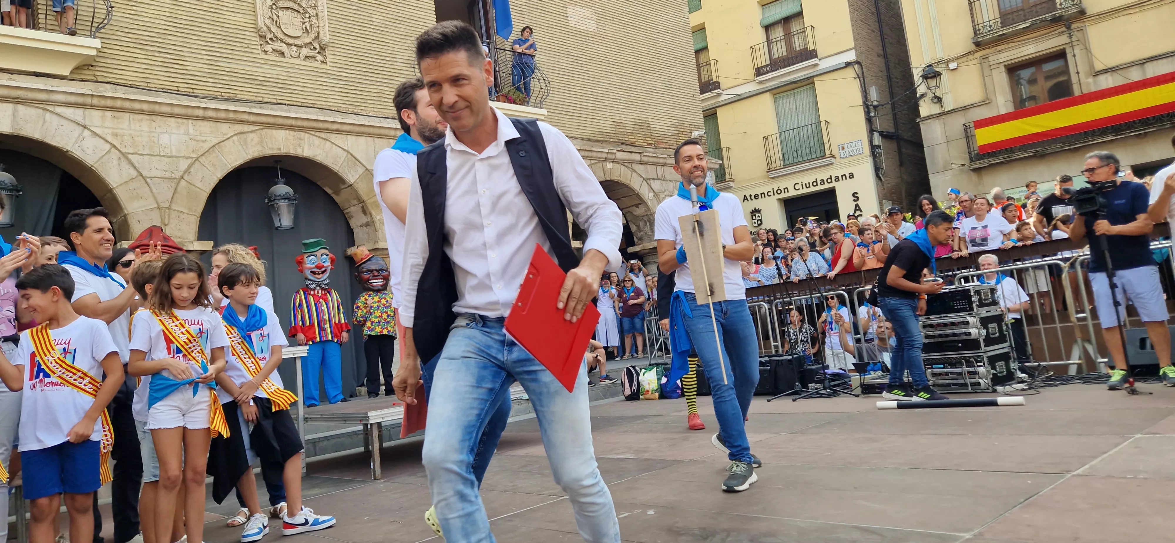 Chupinazo infantil de las fiestas de Monzón 2025. Foto Myriam Martínez 