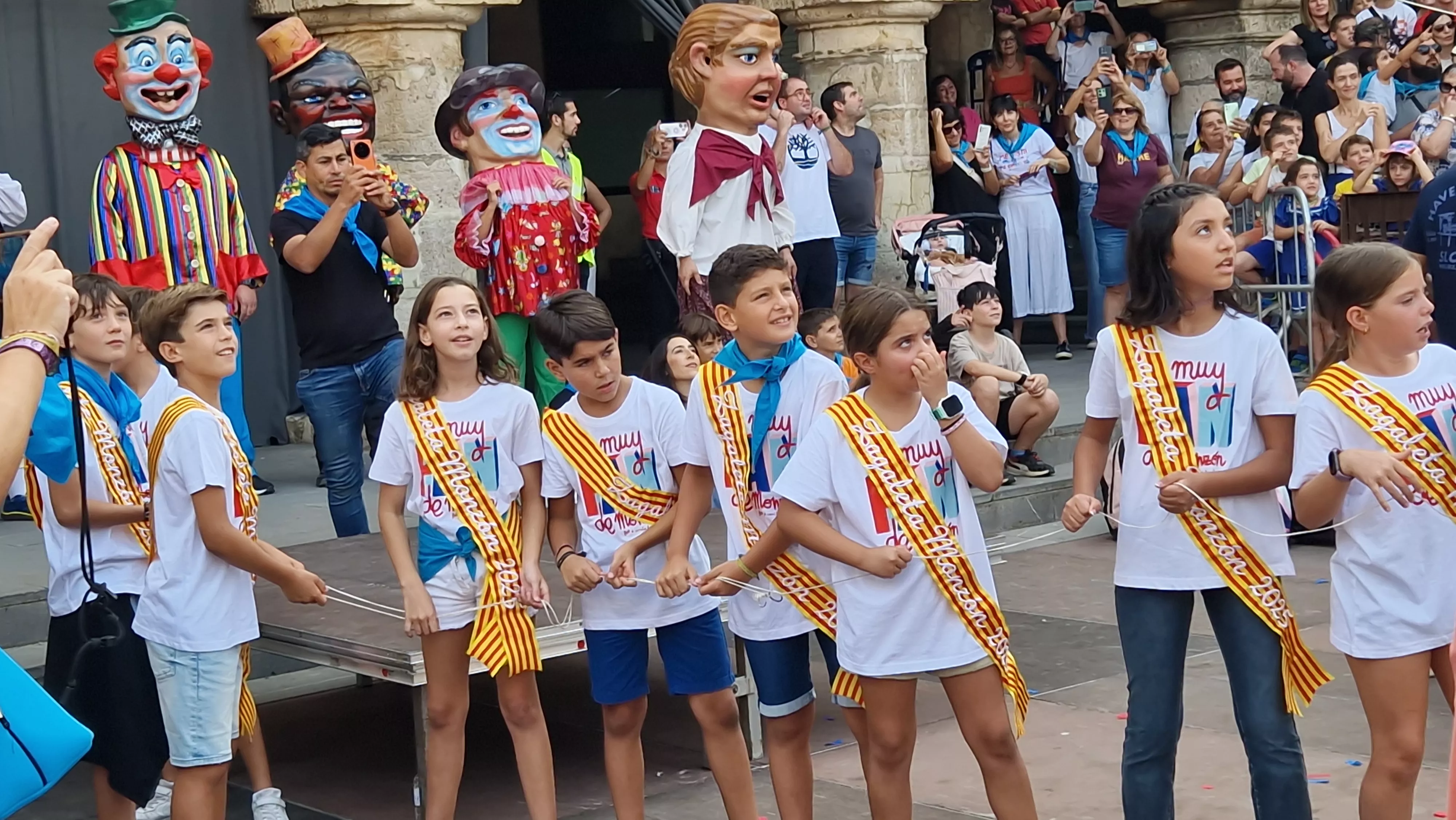 Chupinazo infantil de las fiestas de Monzón 2025. Foto Myriam Martínez 