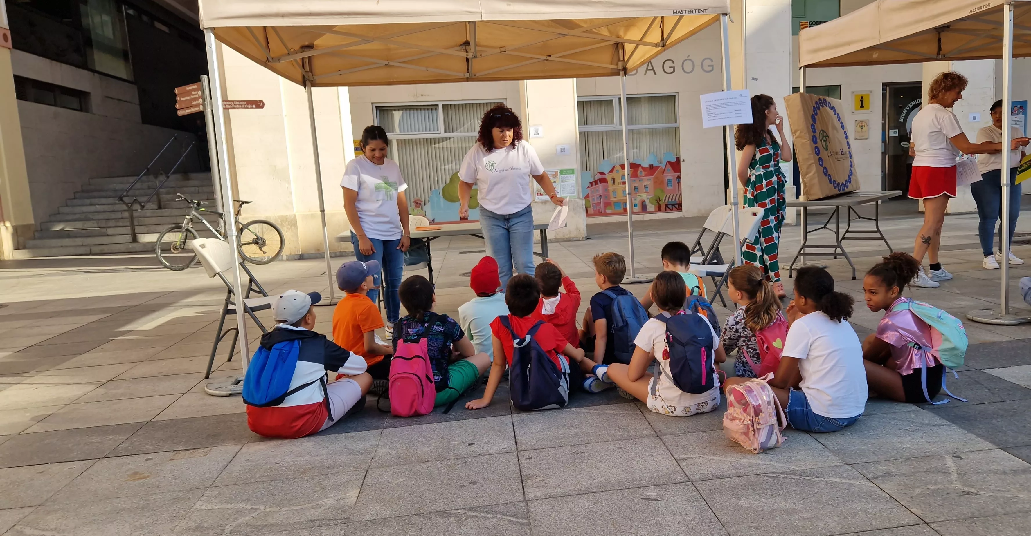 Conmemoración del Día Mundial del Alzhéimer 2025 en Huesca. Foto Myriam Martínez