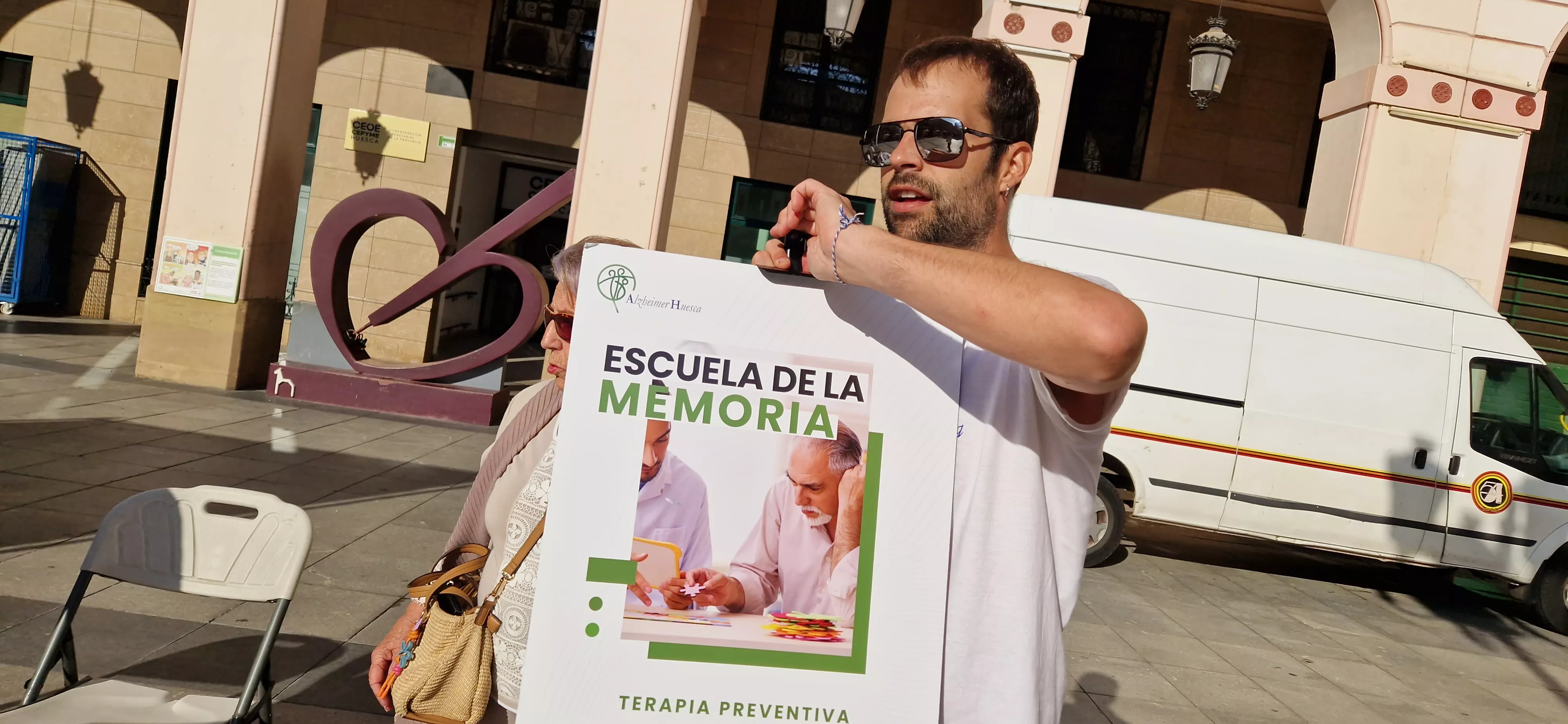 Conmemoración del Día Mundial del Alzhéimer 2025 en Huesca. Foto Myriam Martínez
