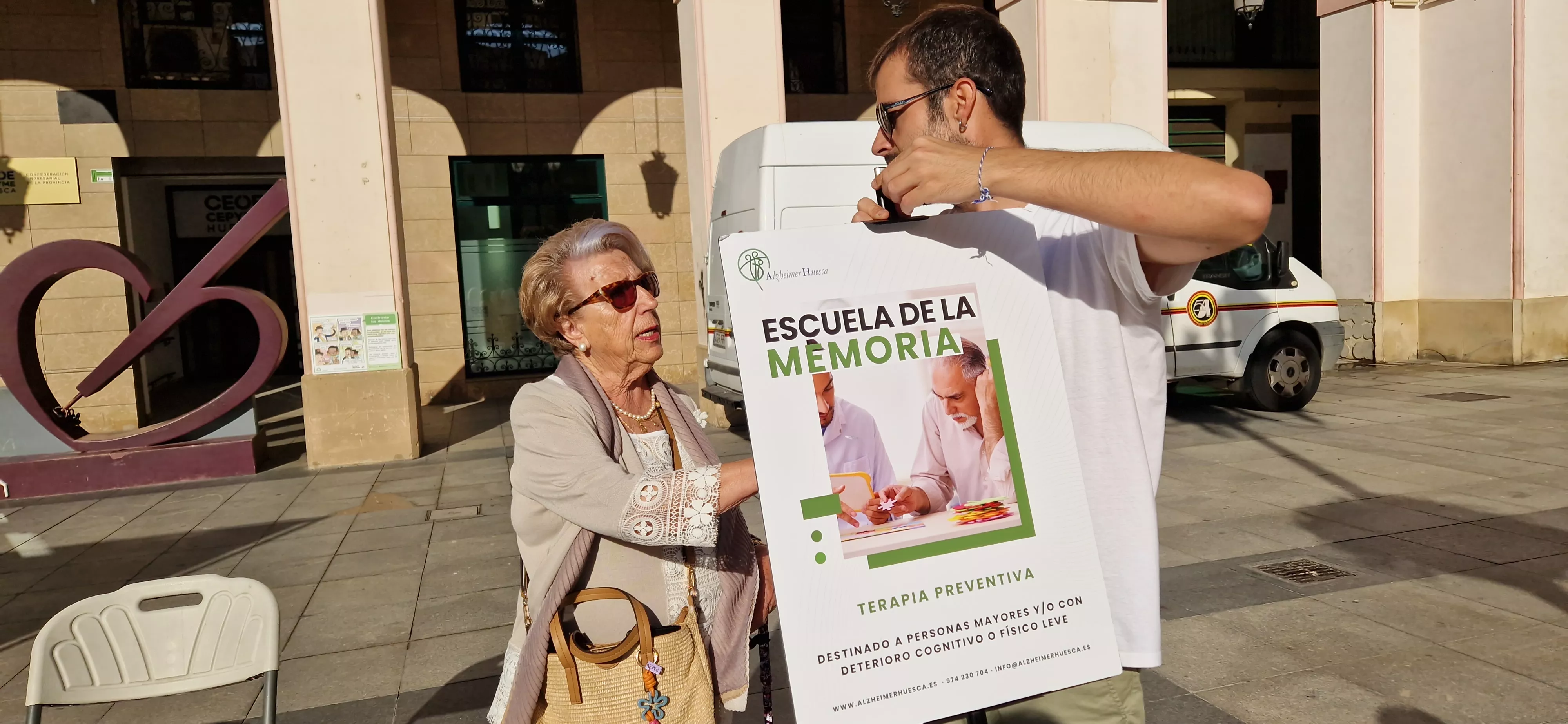 Conmemoración del Día Mundial del Alzhéimer 2025 en Huesca. Foto Myriam Martínez