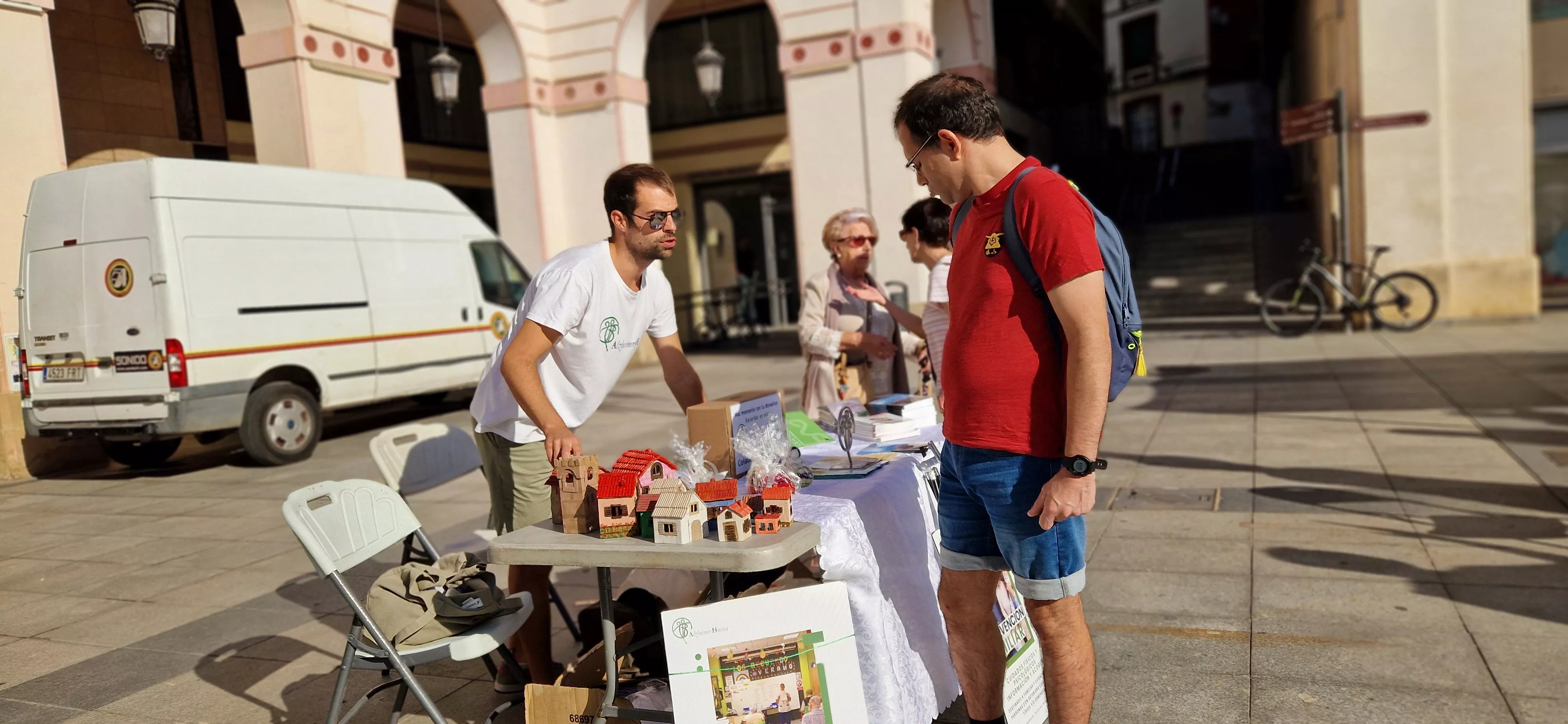 Conmemoración del Día Mundial del Alzhéimer 2025 en Huesca. Foto Myriam Martínez