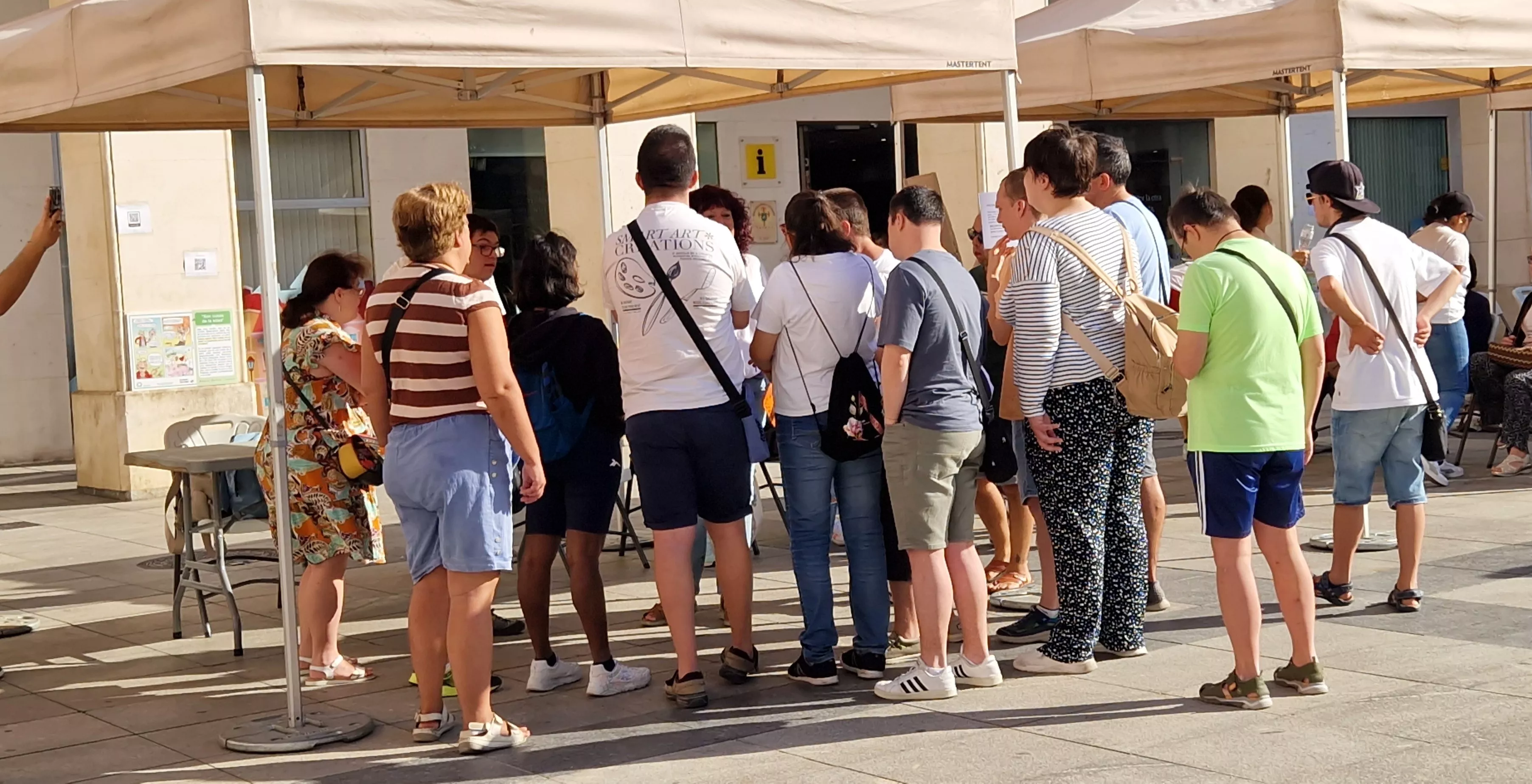 Conmemoración del Día Mundial del Alzhéimer 2025 en Huesca. Foto Myriam Martínez