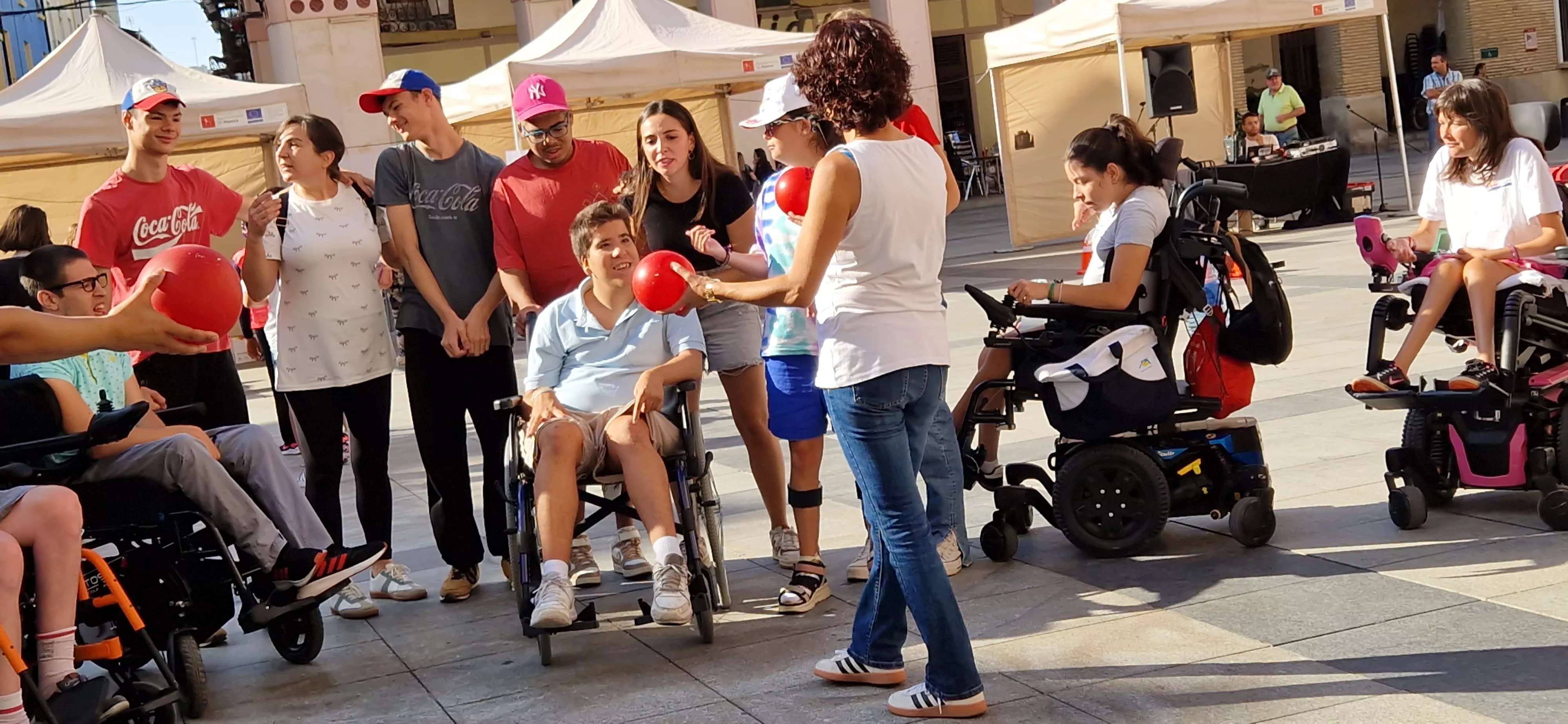 Conmemoración del Día Mundial del Alzhéimer 2025 en Huesca. Foto Myriam Martínez