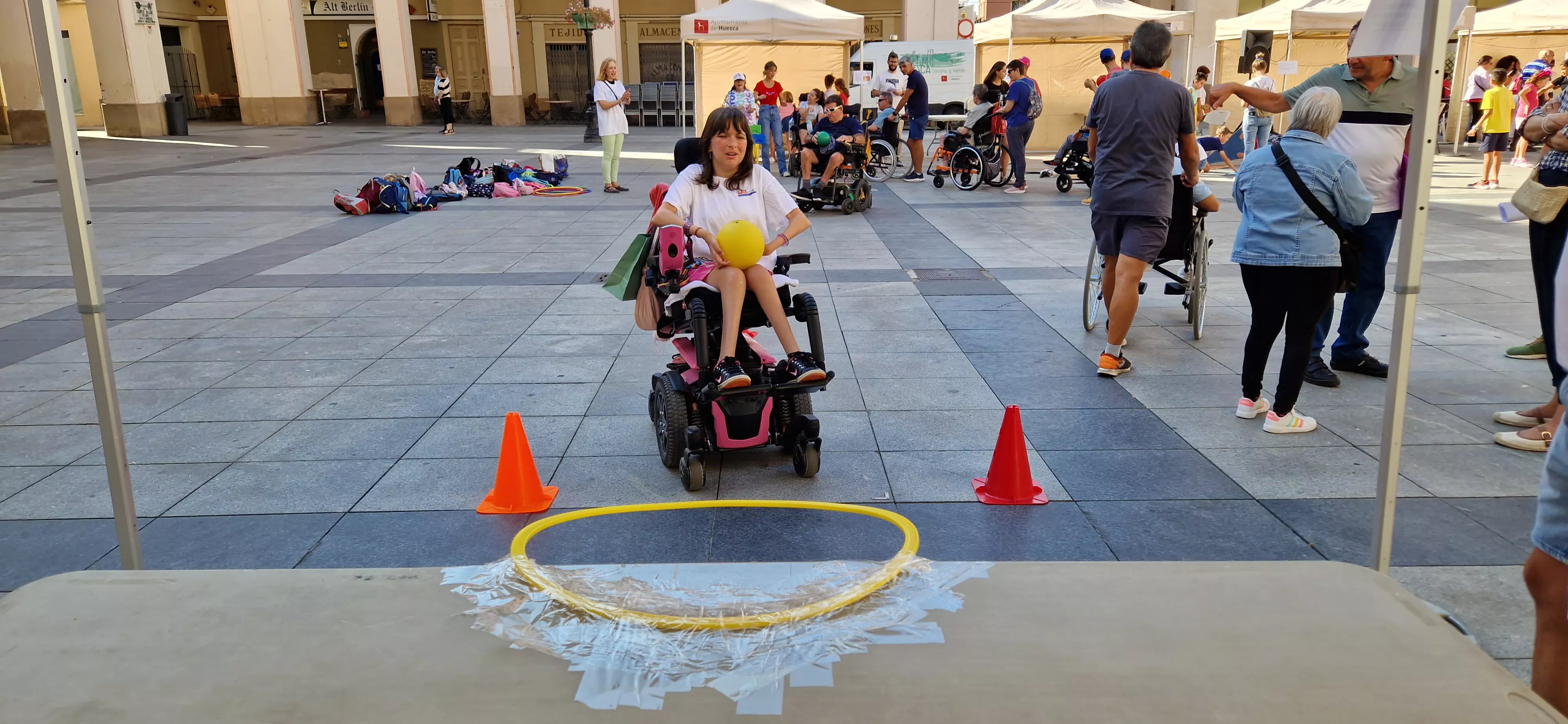Conmemoración del Día Mundial del Alzhéimer 2025 en Huesca. Foto Myriam Martínez