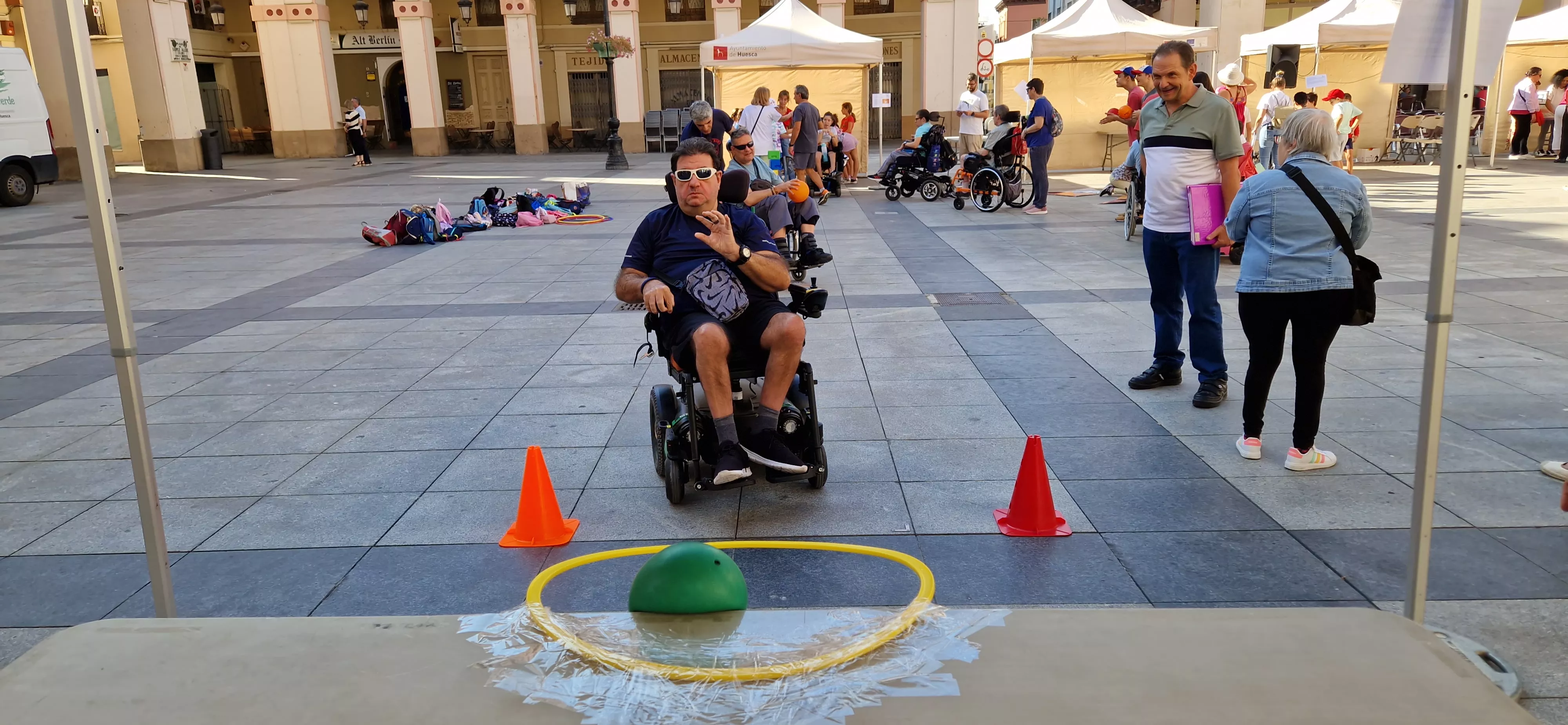 Conmemoración del Día Mundial del Alzhéimer 2025 en Huesca. Foto Myriam Martínez