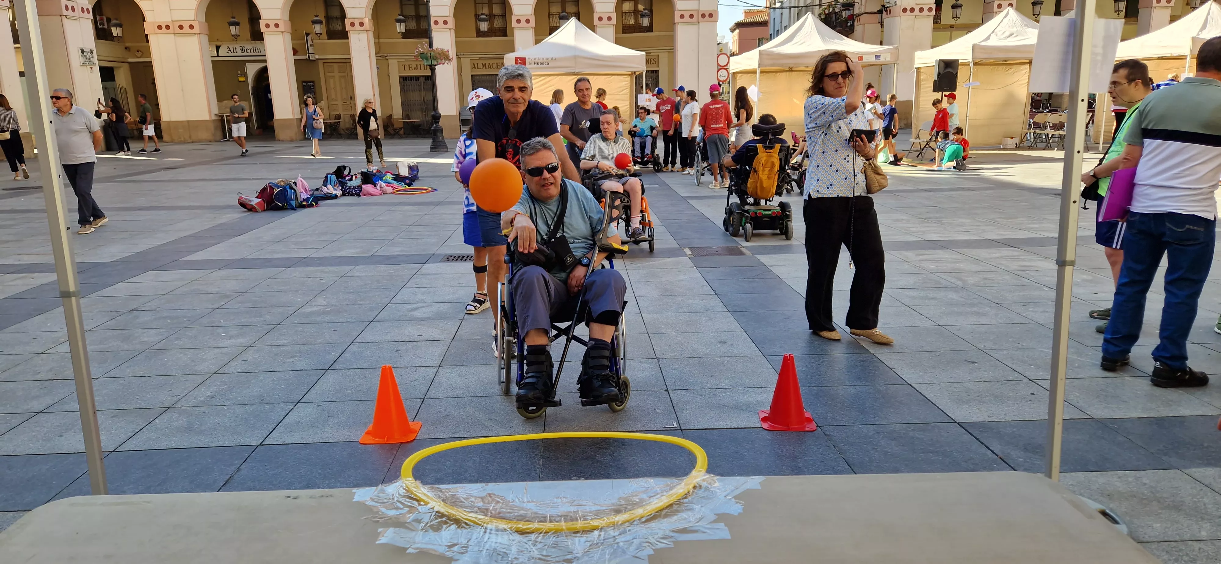 Conmemoración del Día Mundial del Alzhéimer 2025 en Huesca. Foto Myriam Martínez