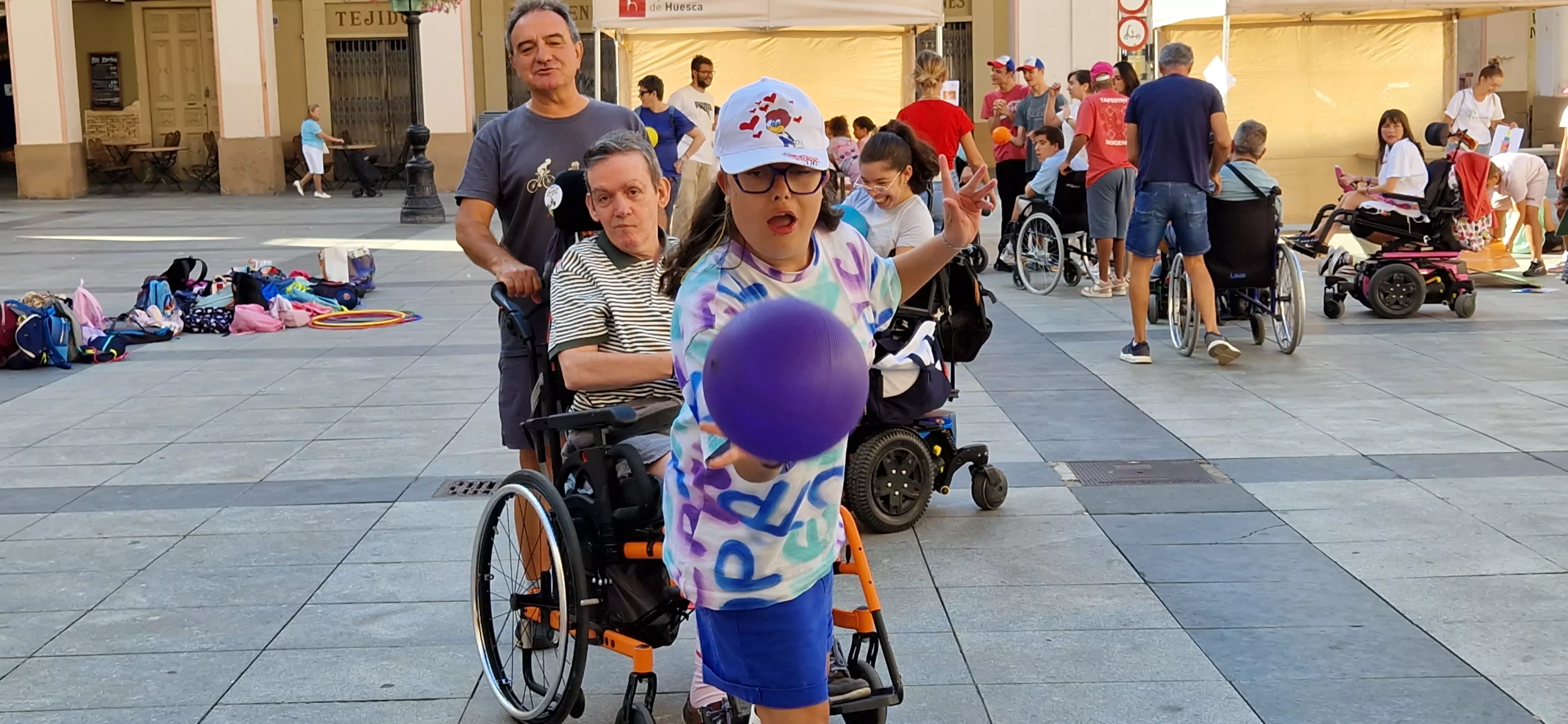 Conmemoración del Día Mundial del Alzhéimer 2025 en Huesca. Foto Myriam Martínez