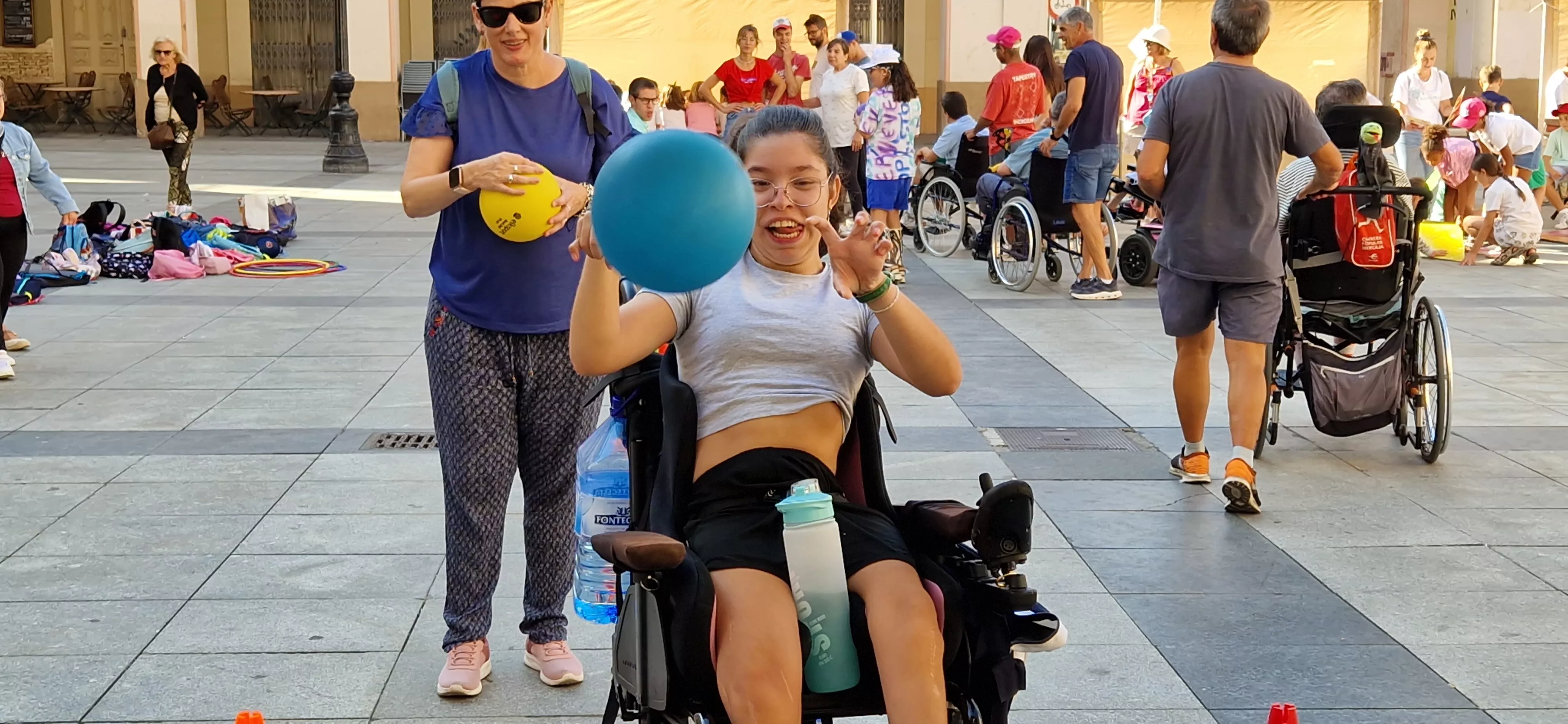 Conmemoración del Día Mundial del Alzhéimer 2025 en Huesca. Foto Myriam Martínez