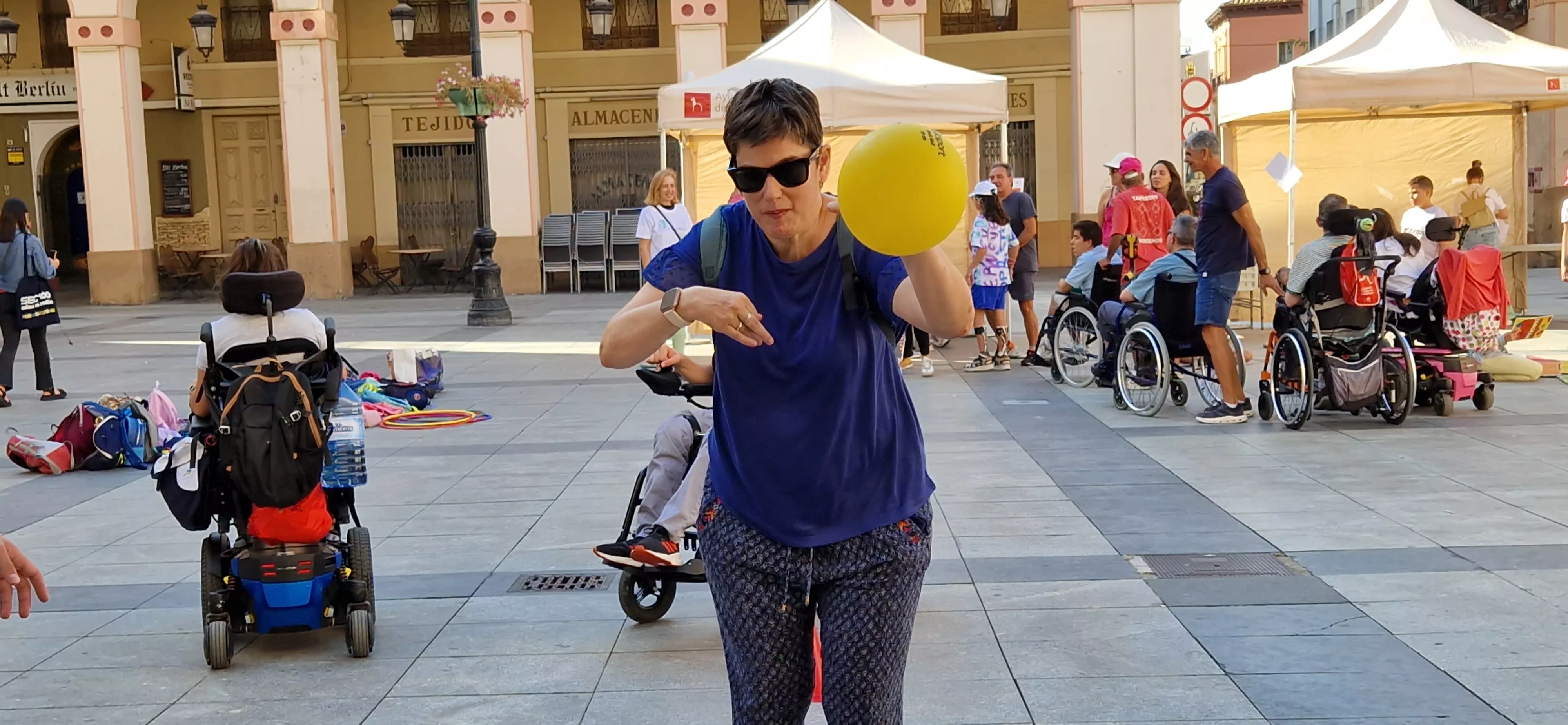 Conmemoración del Día Mundial del Alzhéimer 2025 en Huesca. Foto Myriam Martínez