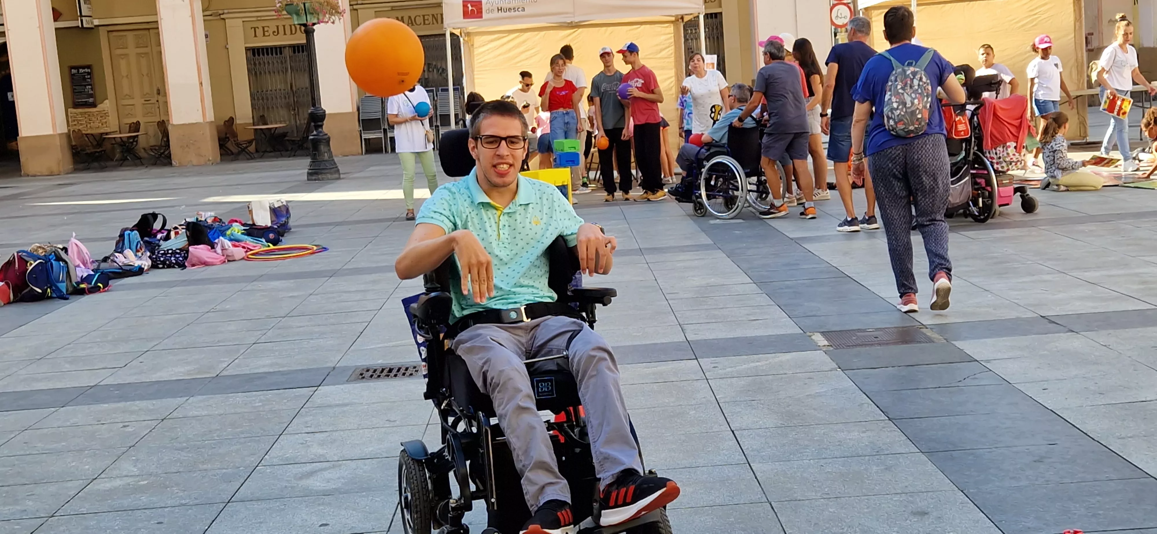 Conmemoración del Día Mundial del Alzhéimer 2025 en Huesca. Foto Myriam Martínez