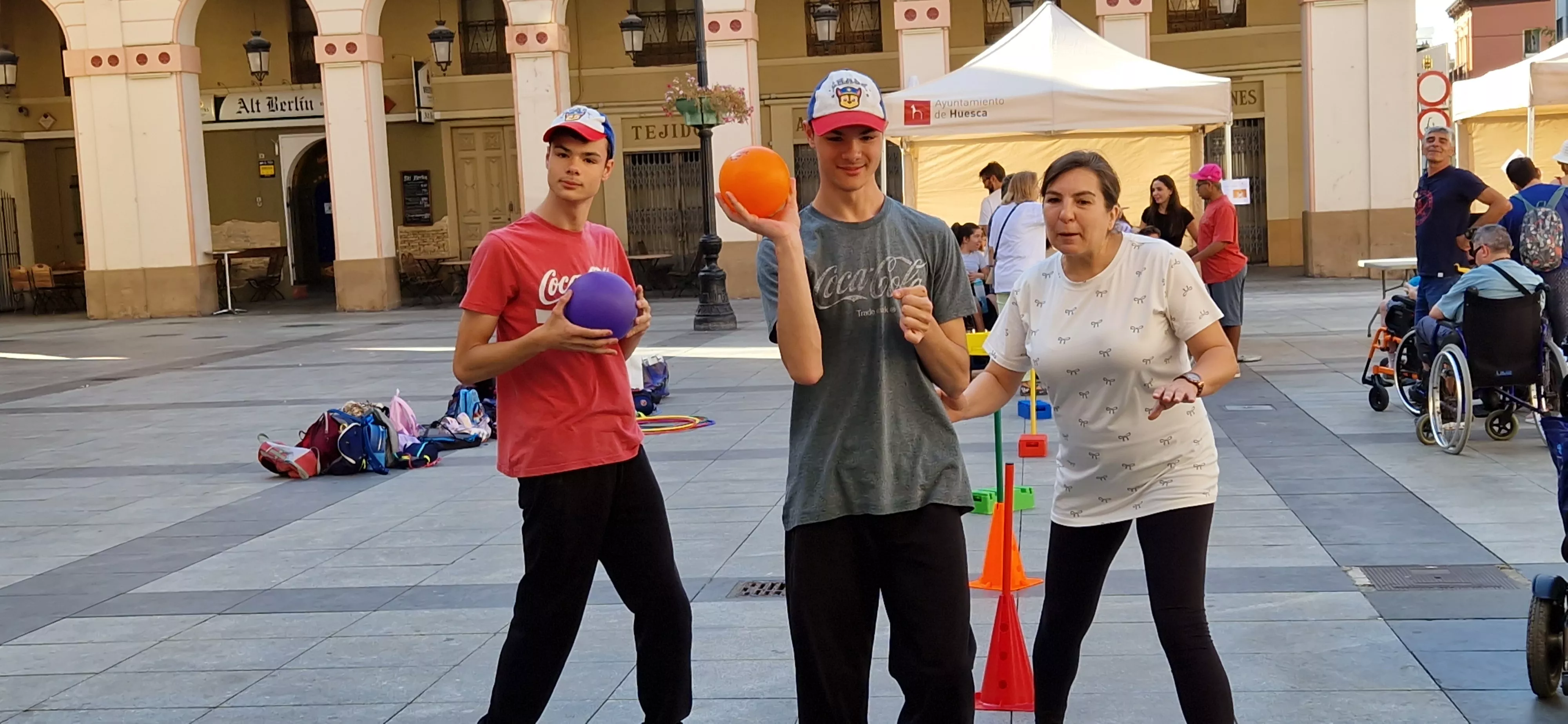 Conmemoración del Día Mundial del Alzhéimer 2025 en Huesca. Foto Myriam Martínez