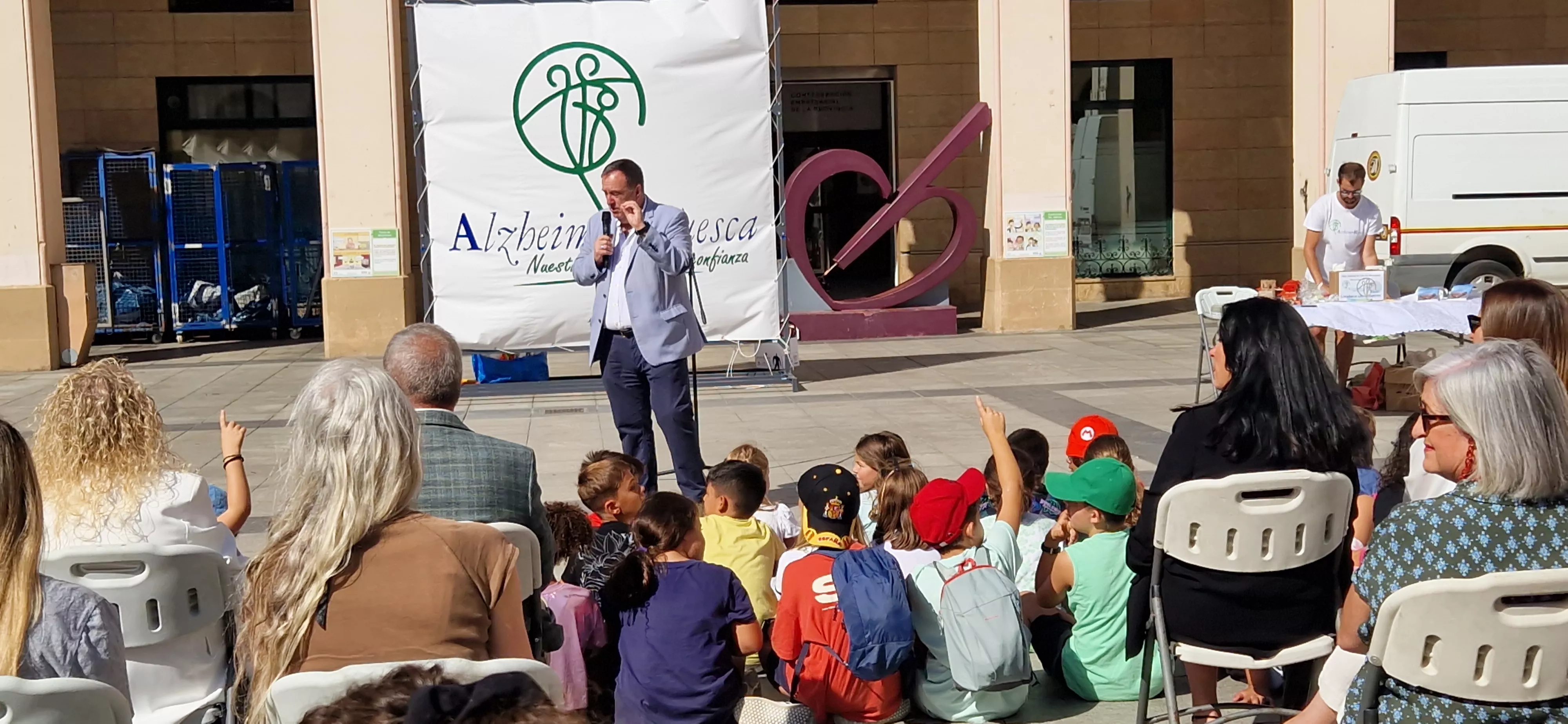 Conmemoración del Día Mundial del Alzhéimer 2025 en Huesca. Foto Myriam Martínez