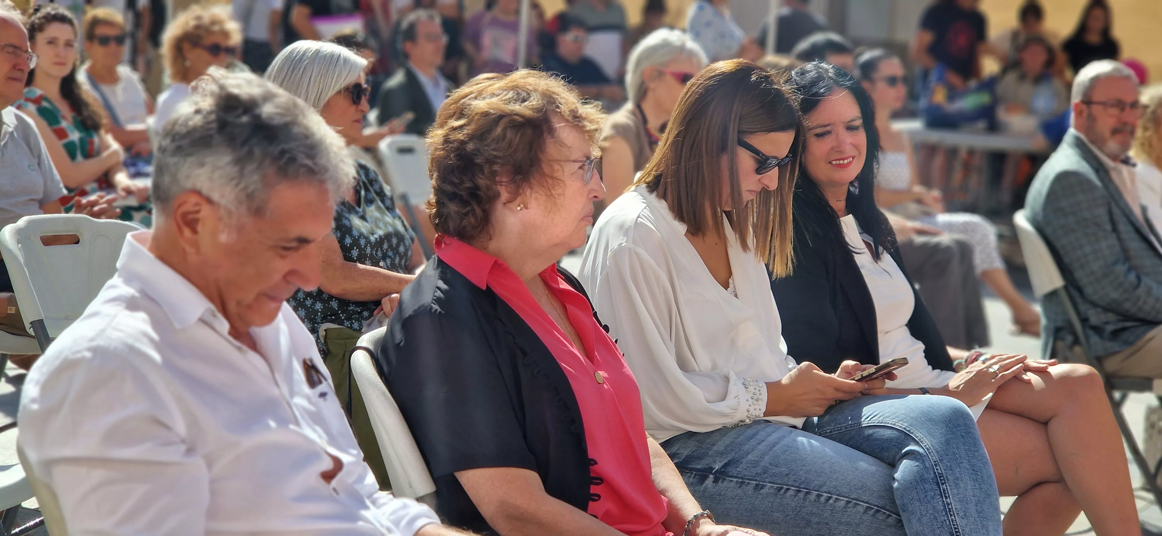 Conmemoración del Día Mundial del Alzhéimer 2025 en Huesca. Foto Myriam Martínez