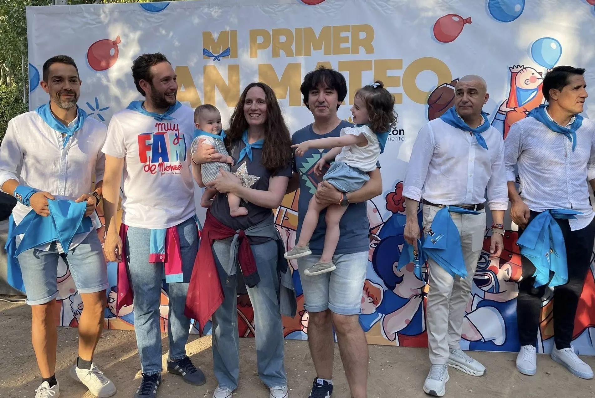 Entrega de la pañoleta "Mi Primer San Mateo" en las fiestas de Monzón.