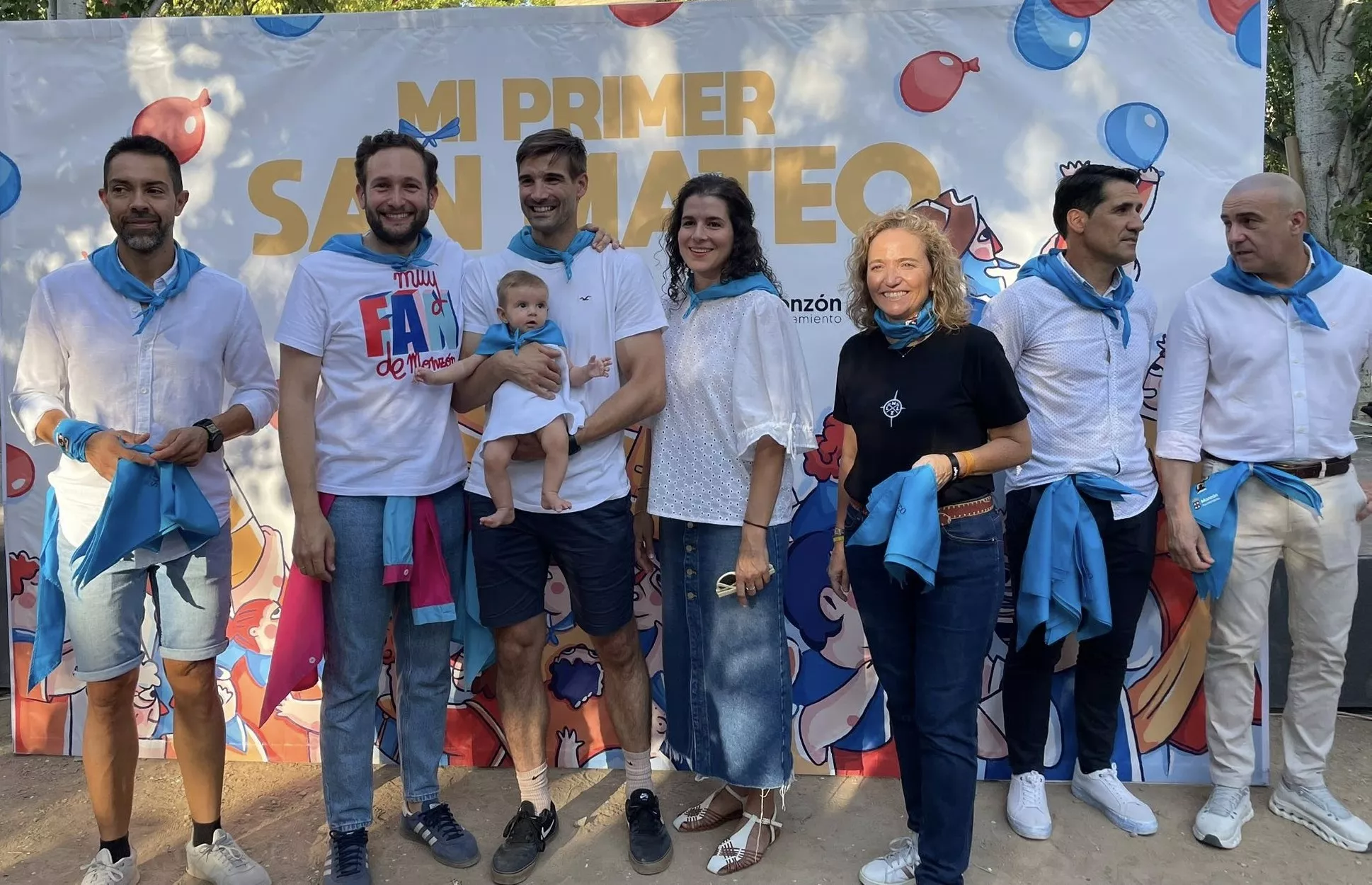 Entrega de la pañoleta "Mi Primer San Mateo" en las fiestas de Monzón.