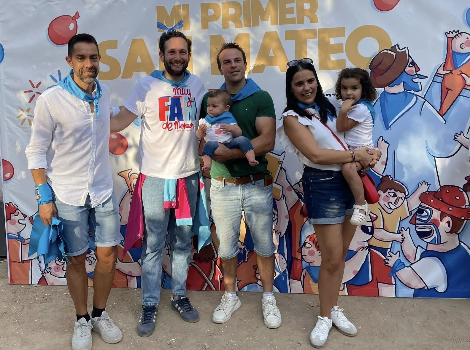 Entrega de la pañoleta "Mi Primer San Mateo" en las fiestas de Monzón.