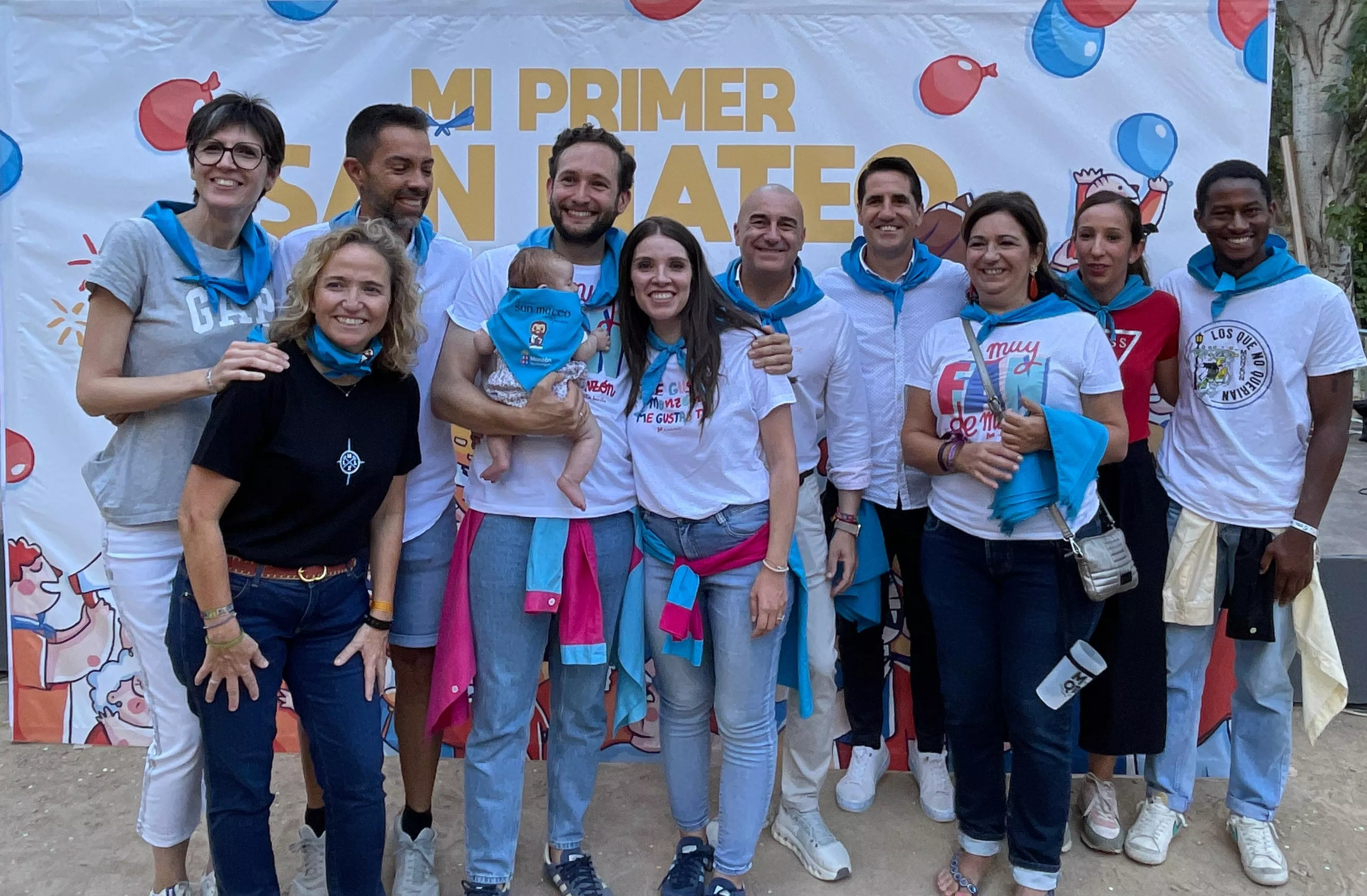 Entrega de la pañoleta "Mi Primer San Mateo" en las fiestas de Monzón.