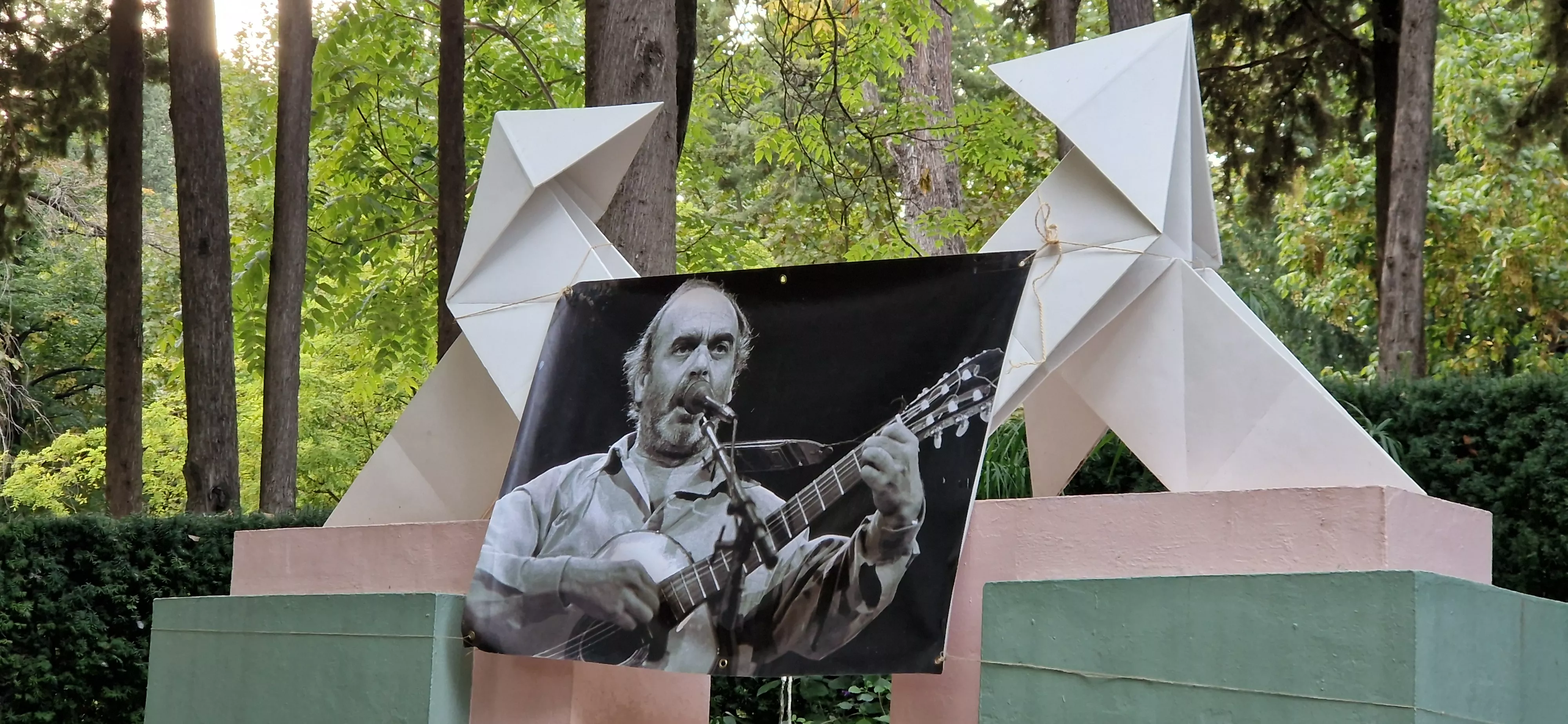 Homenaje a Labordeta en el 15º aniversario de su fallecimiento. Foto Myriam Martínez