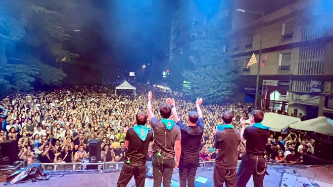 WhatsApp Image 2025 09 21 at 01.00.46 WhatsApp Image 2025 09 21 at 01.00.46