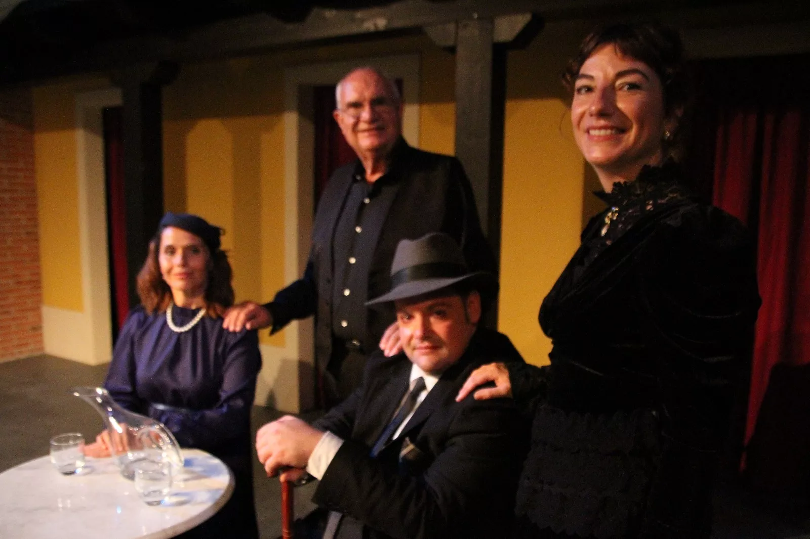 "Entre dos amores" en el Corral de Comedias de Robres. Foto Carlos Neofato