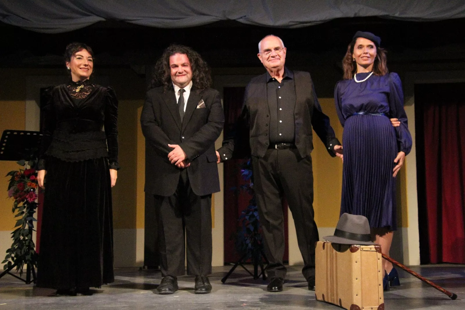 "Entre dos amores" en el Corral de Comedias de Robres. Foto Carlos Neofato