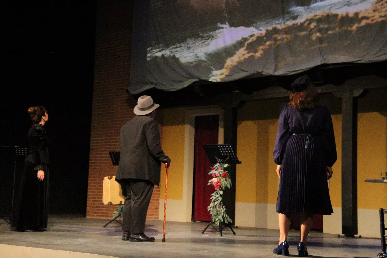 "Entre dos amores" en el Corral de Comedias de Robres. Foto Carlos Neofato