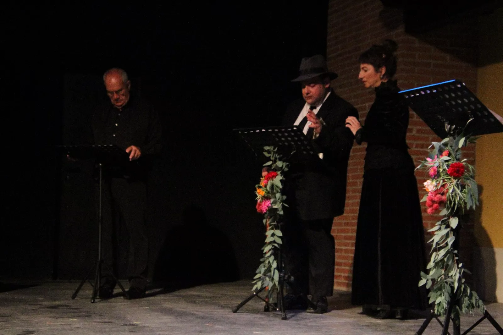 "Entre dos amores" en el Corral de Comedias de Robres. Foto Carlos Neofato