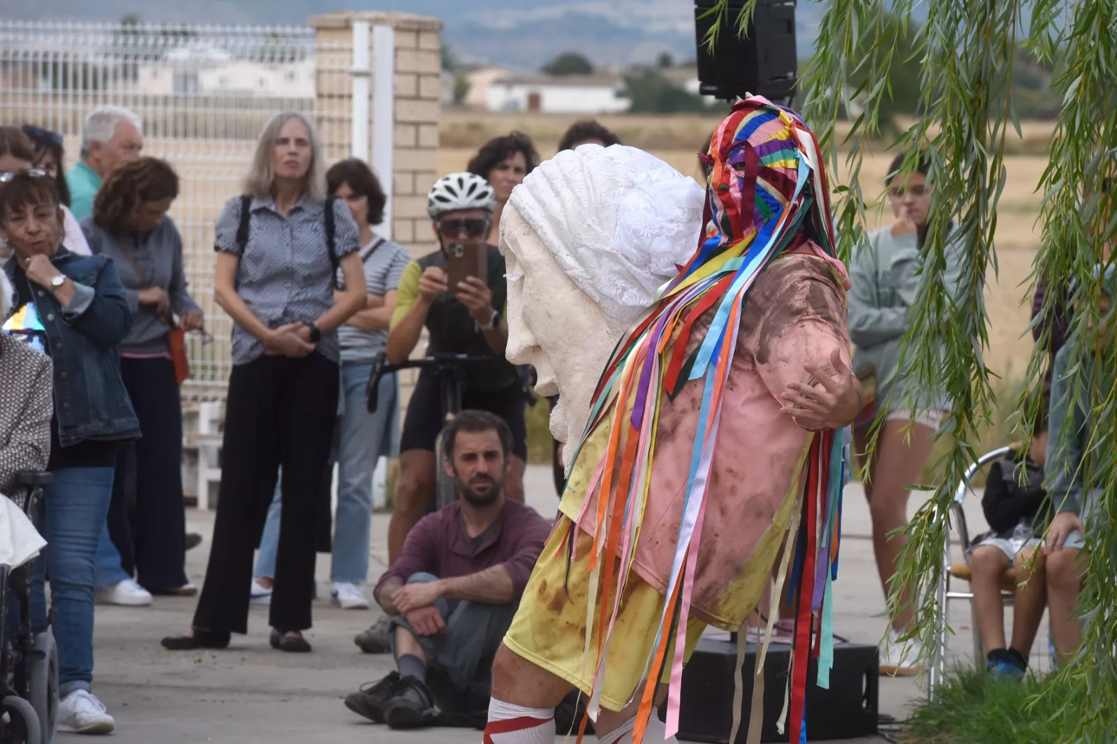 Feria Sin Condiciones en Chimillas. Alberto Velasco (Madrid), con “Mover Montañas”. Foto Javier Blasco