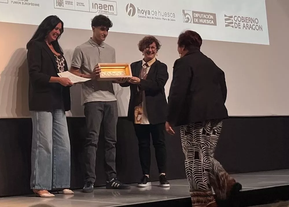 Entrega del premio Javier Brun a Angelita Cavero. Foto Mercedes Manterola