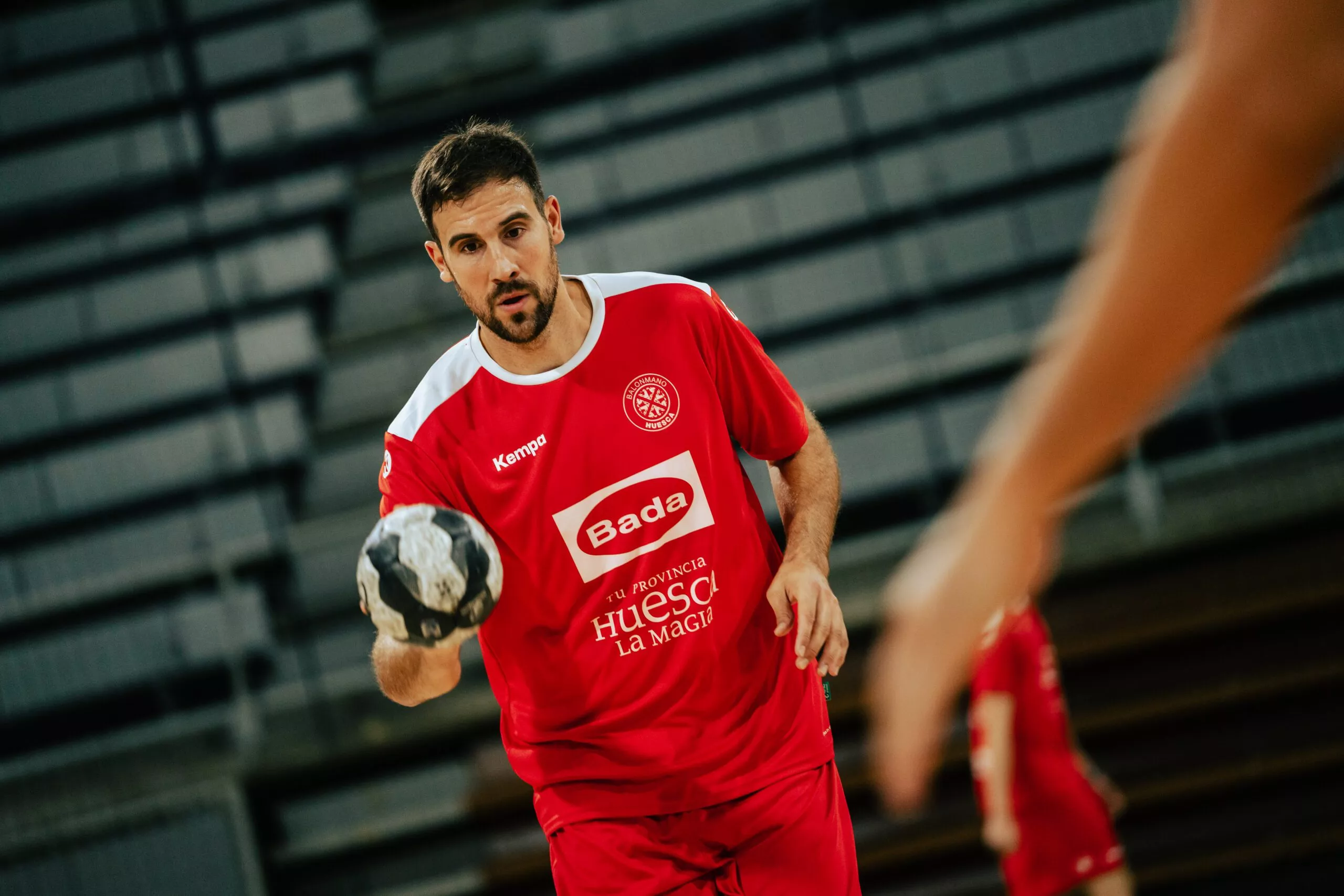 Carlos Molina tendrá que pasar de nuevo por quirófano