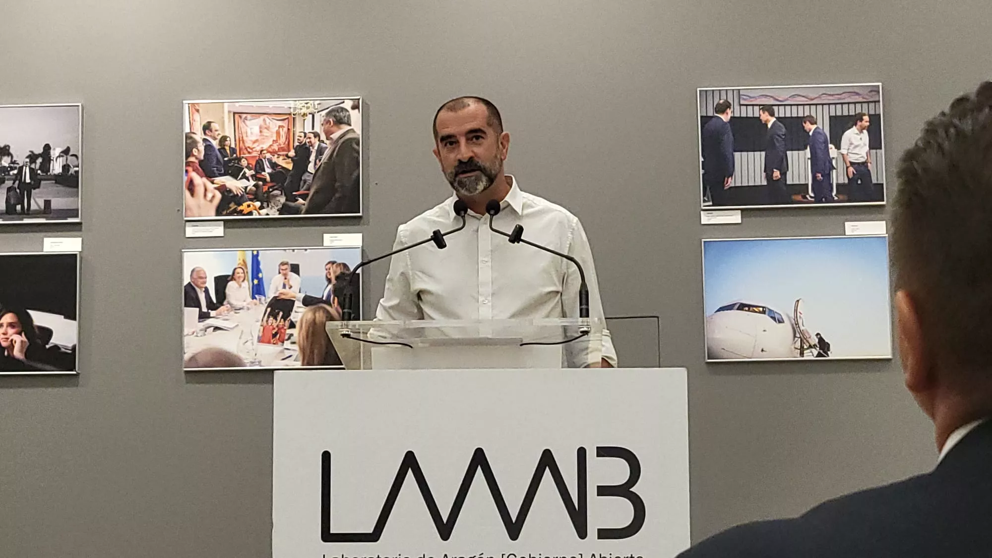 Reflejos del poder: una mirada a la fotografía política en el Museo de Huesca