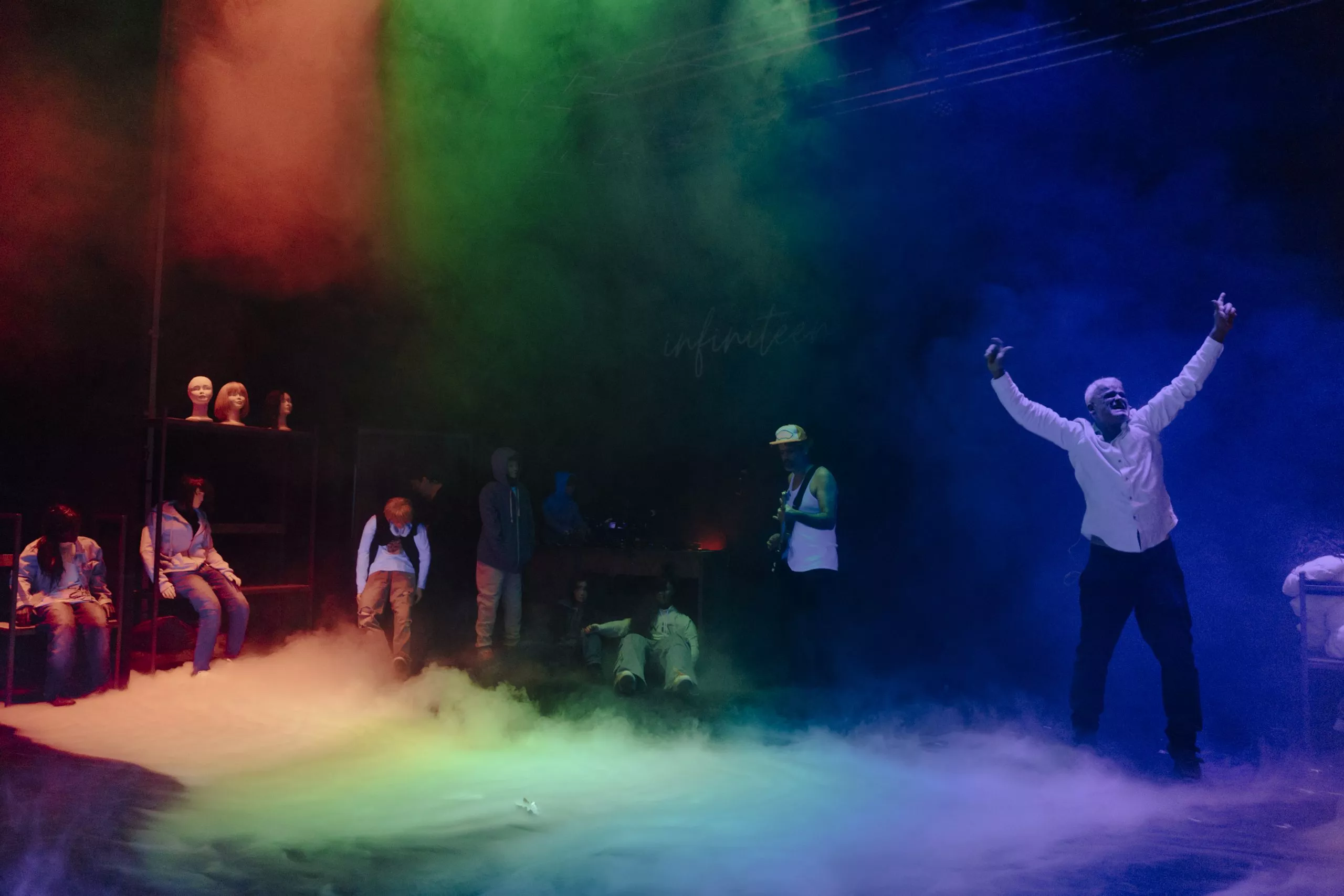 Pont Flotant y Adolescencia infinita.