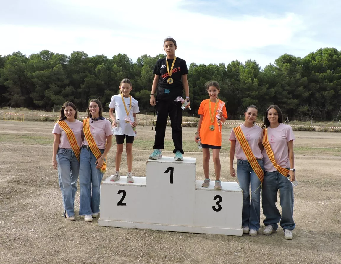 10 Pódium de niñas de 10 y 11 años